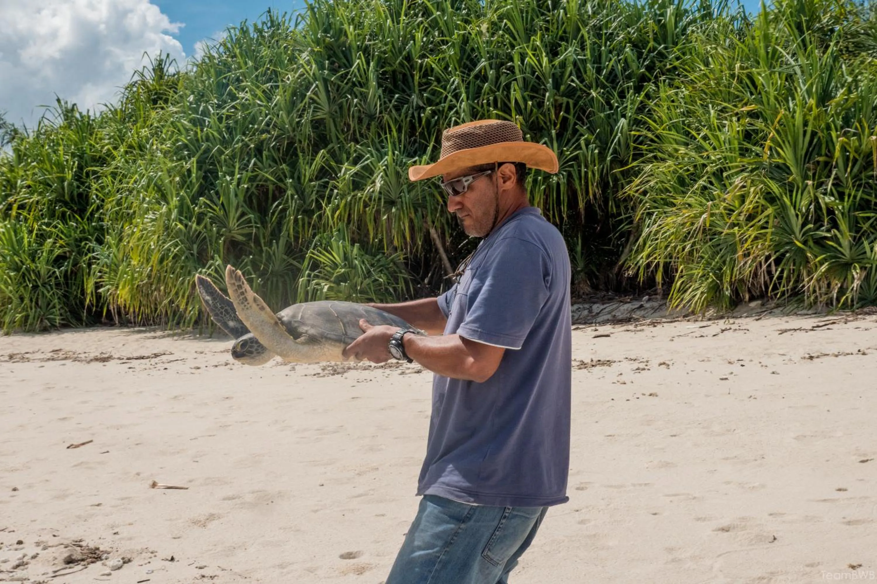 People in Pemba Eco Lodge