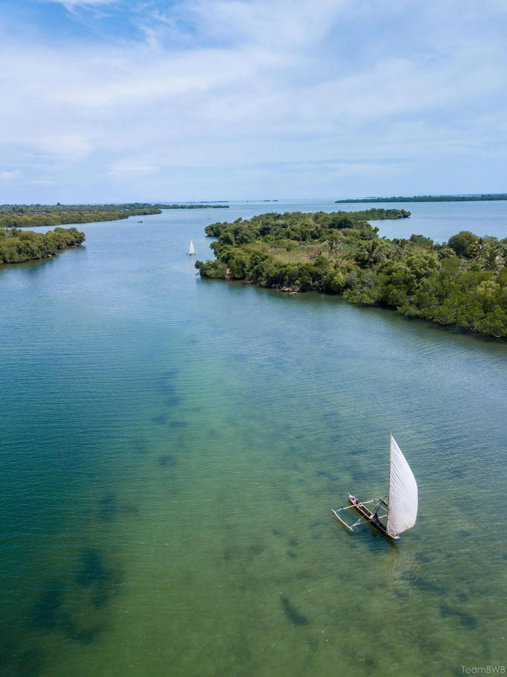 Canoeing in Pemba Eco Lodge
