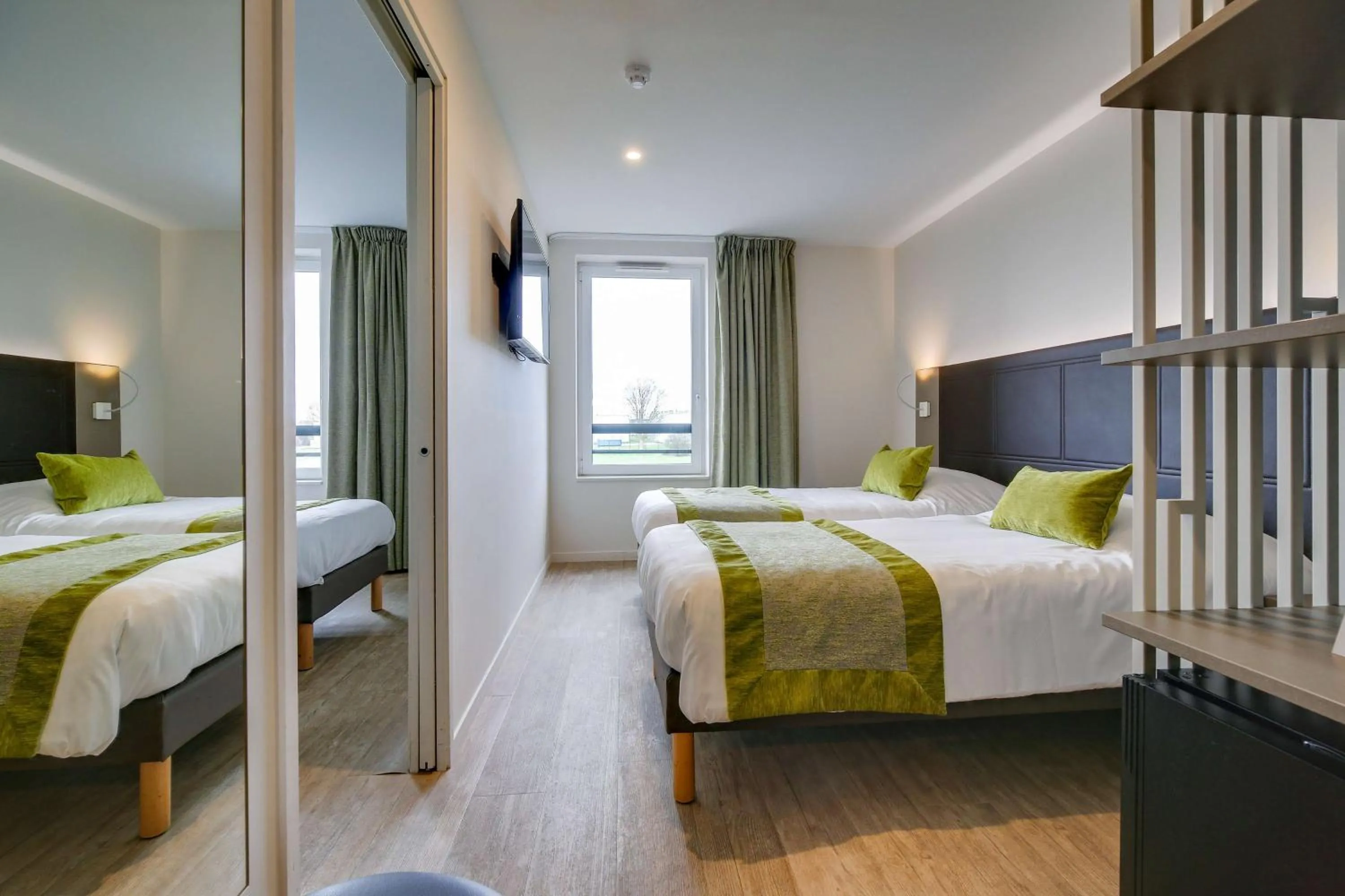 Bedroom, Bed in Brit Hotel Confort Saint-Dizier