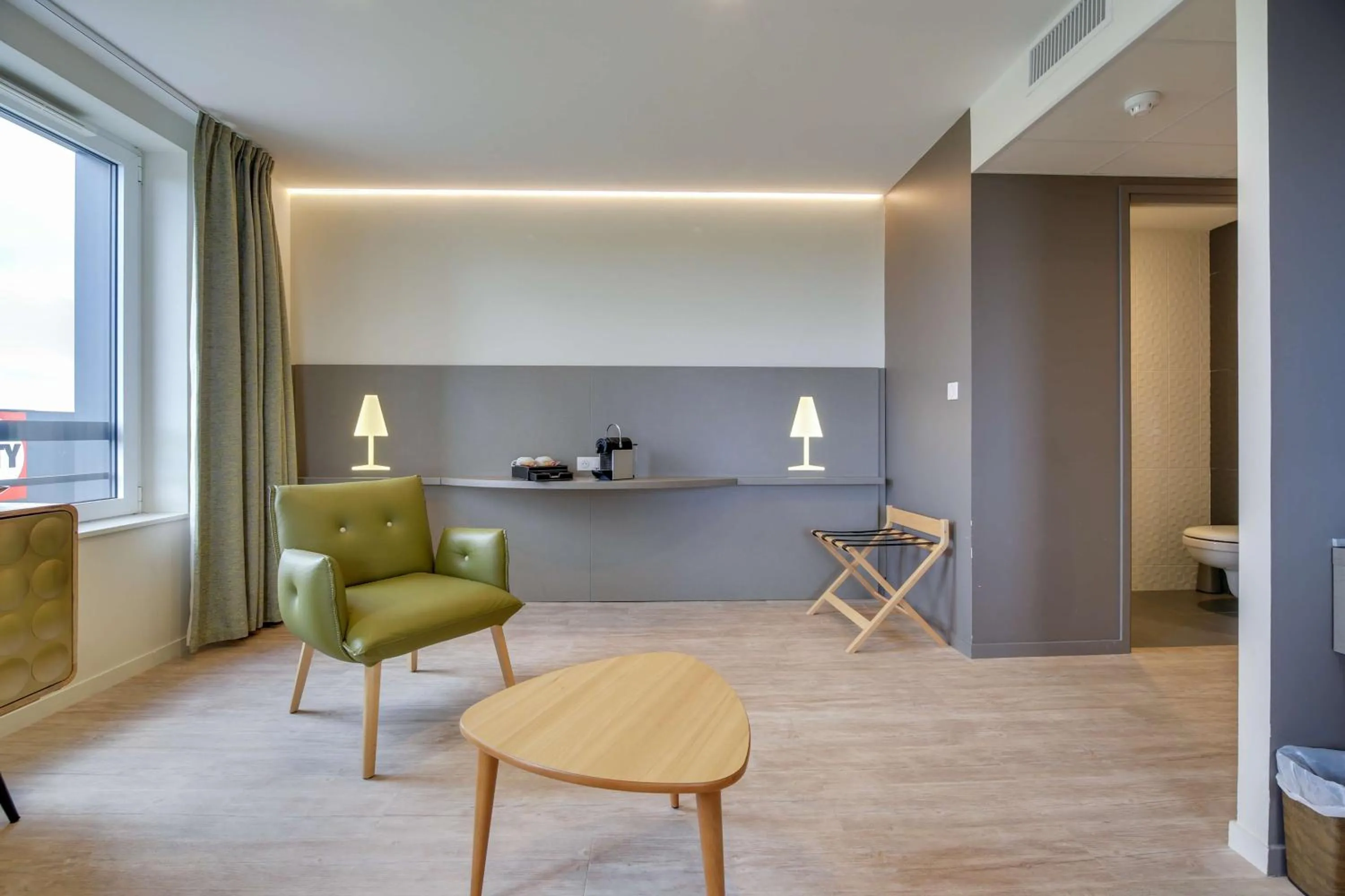 Photo of the whole room in Brit Hotel Confort Saint-Dizier