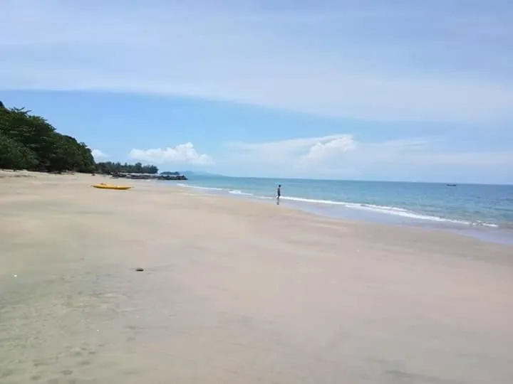 Beach in Jungle Hill Beach Bungalow