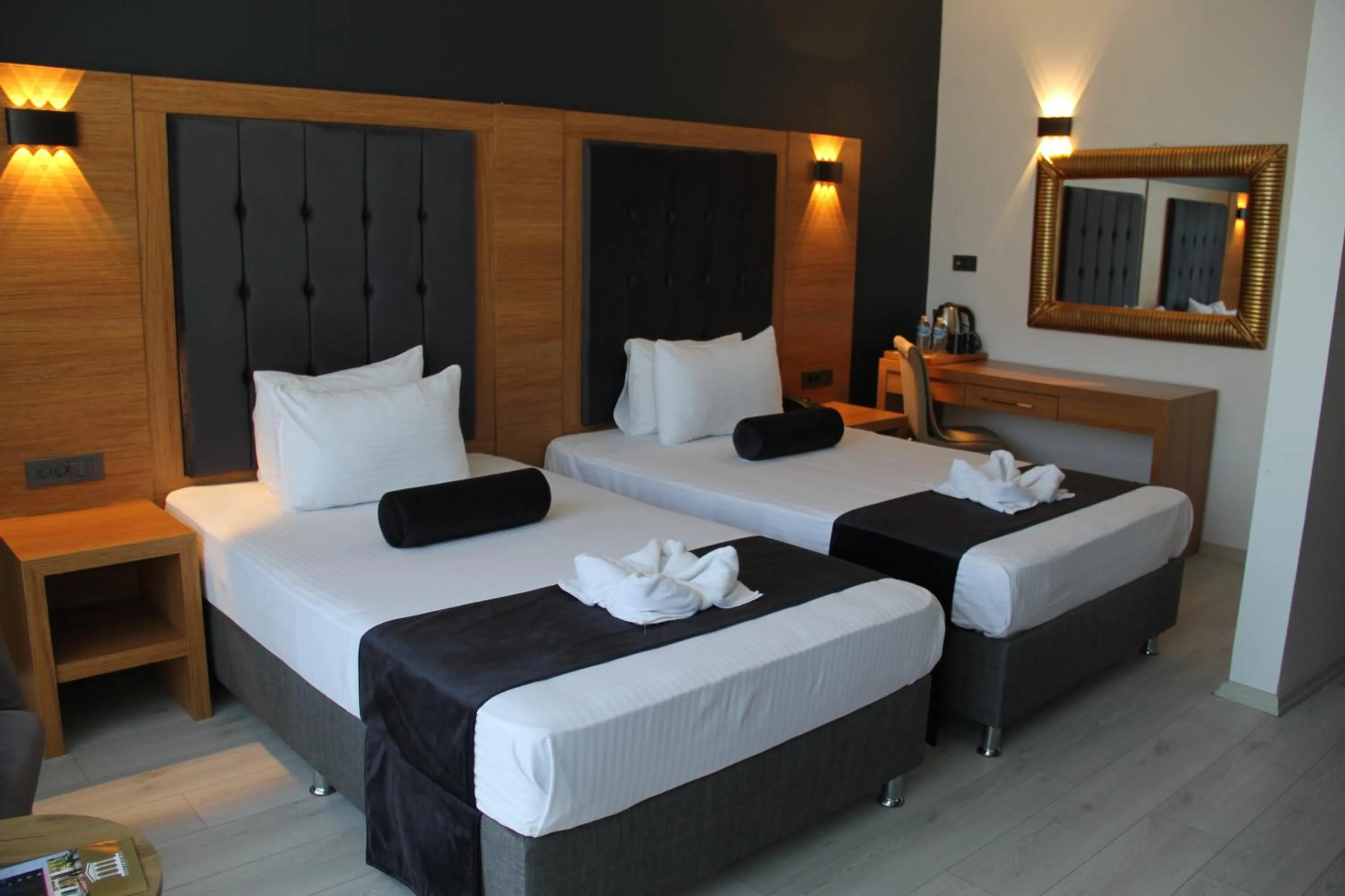 Bed in Asia Artemis Suit Hotel İstanbul
