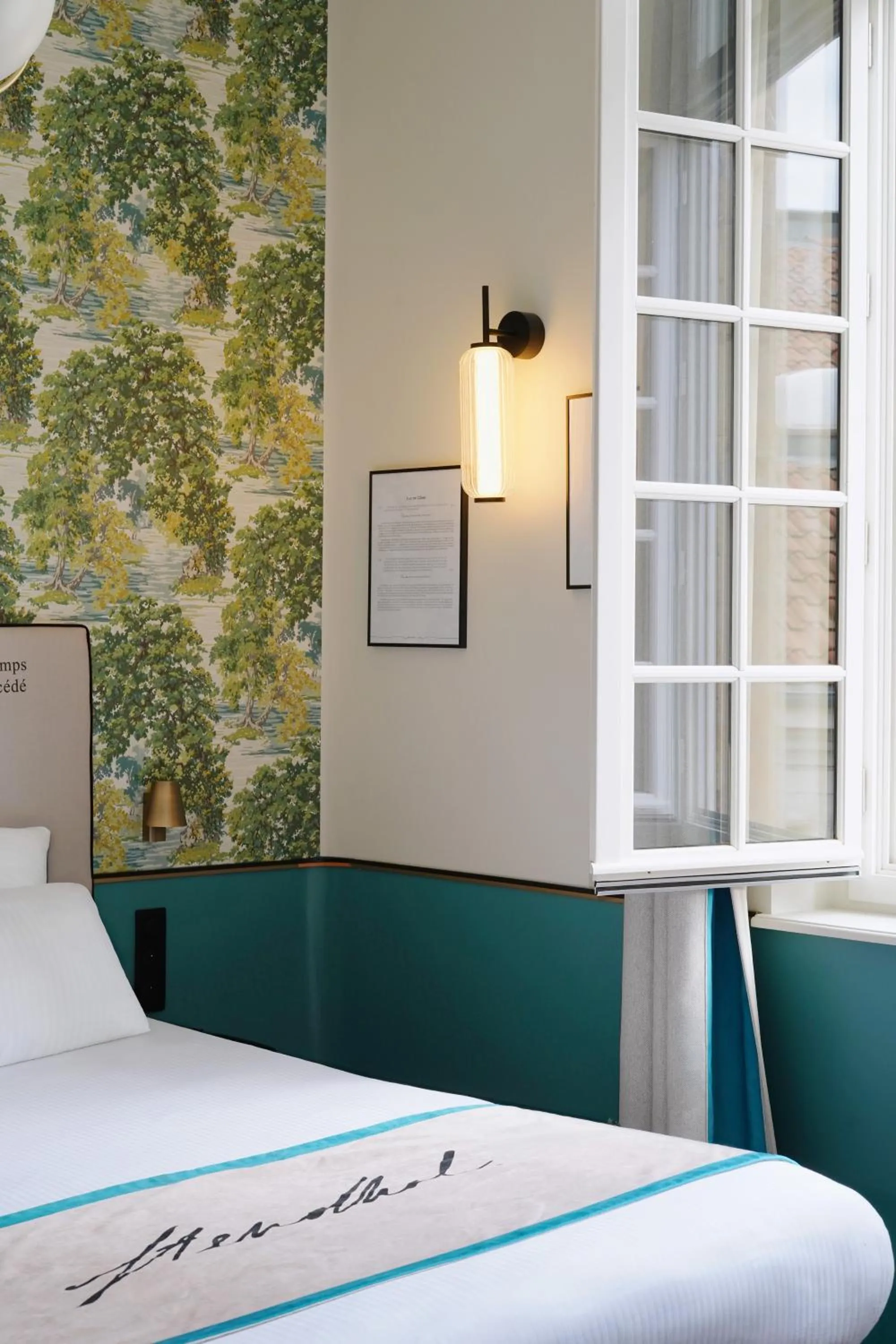 Bedroom, Bed in Hôtel Littéraire Stendhal et Spa