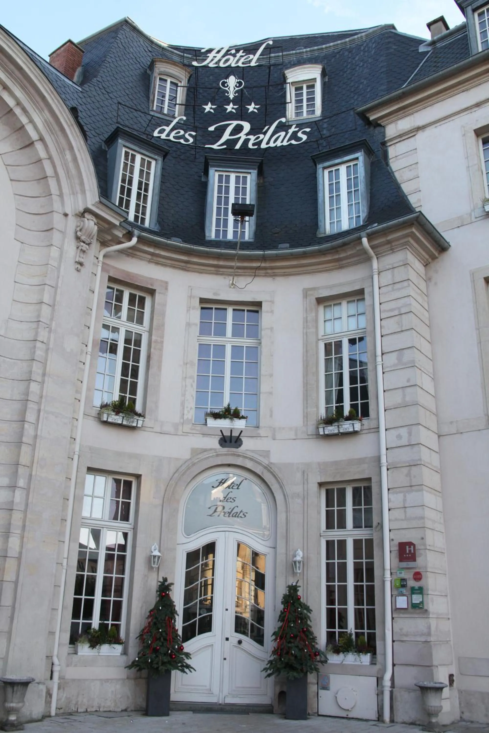 Facade/entrance, Property Building in Hotel Des Prélats