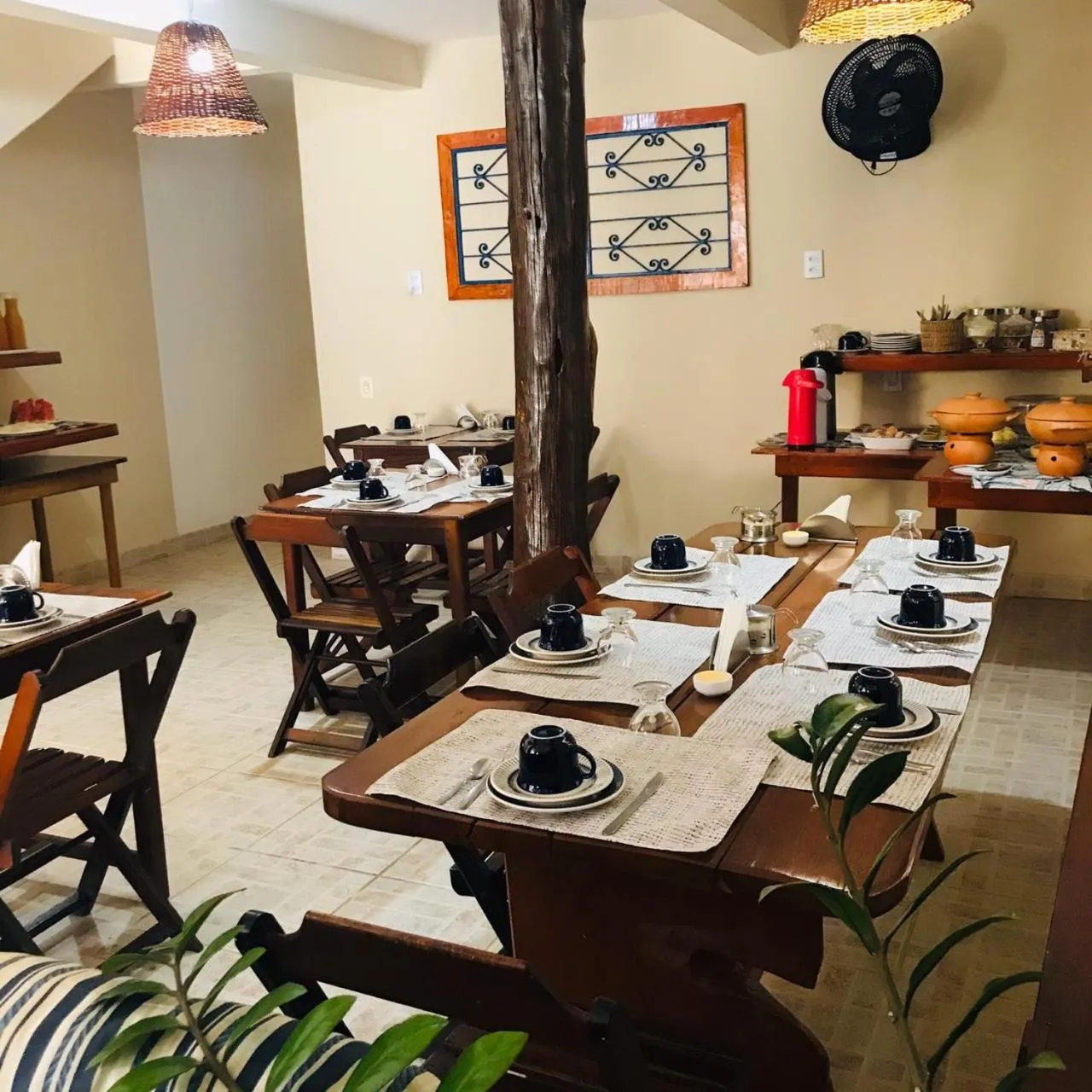 Restaurant/places to eat in Pousada Ilha do Encanto