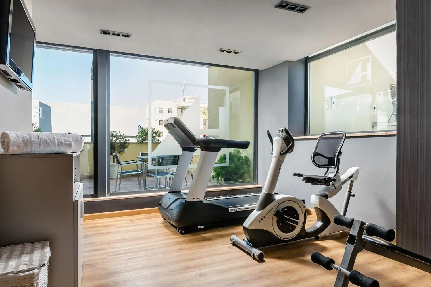 Fitness centre/facilities in Eurostars Asta Regia Jerez