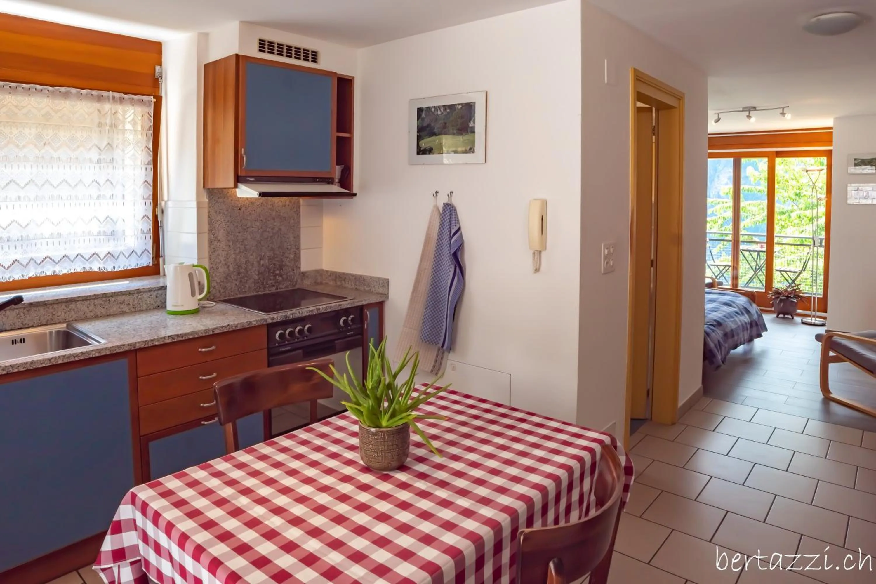 Bed in Appartamenti Bertazzi, Cavagnago - self check-in