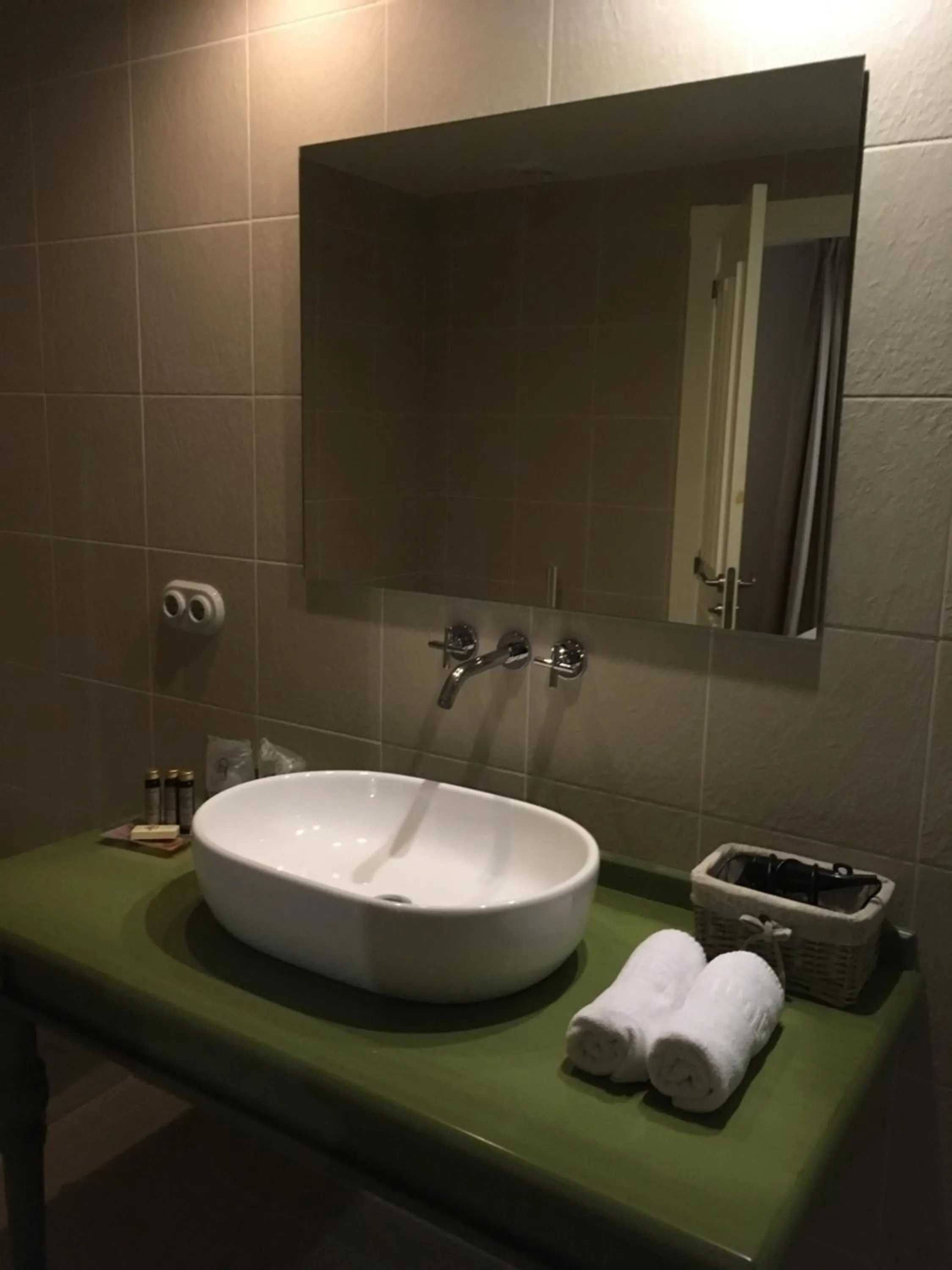 Bathroom in Hotel Villa Monter