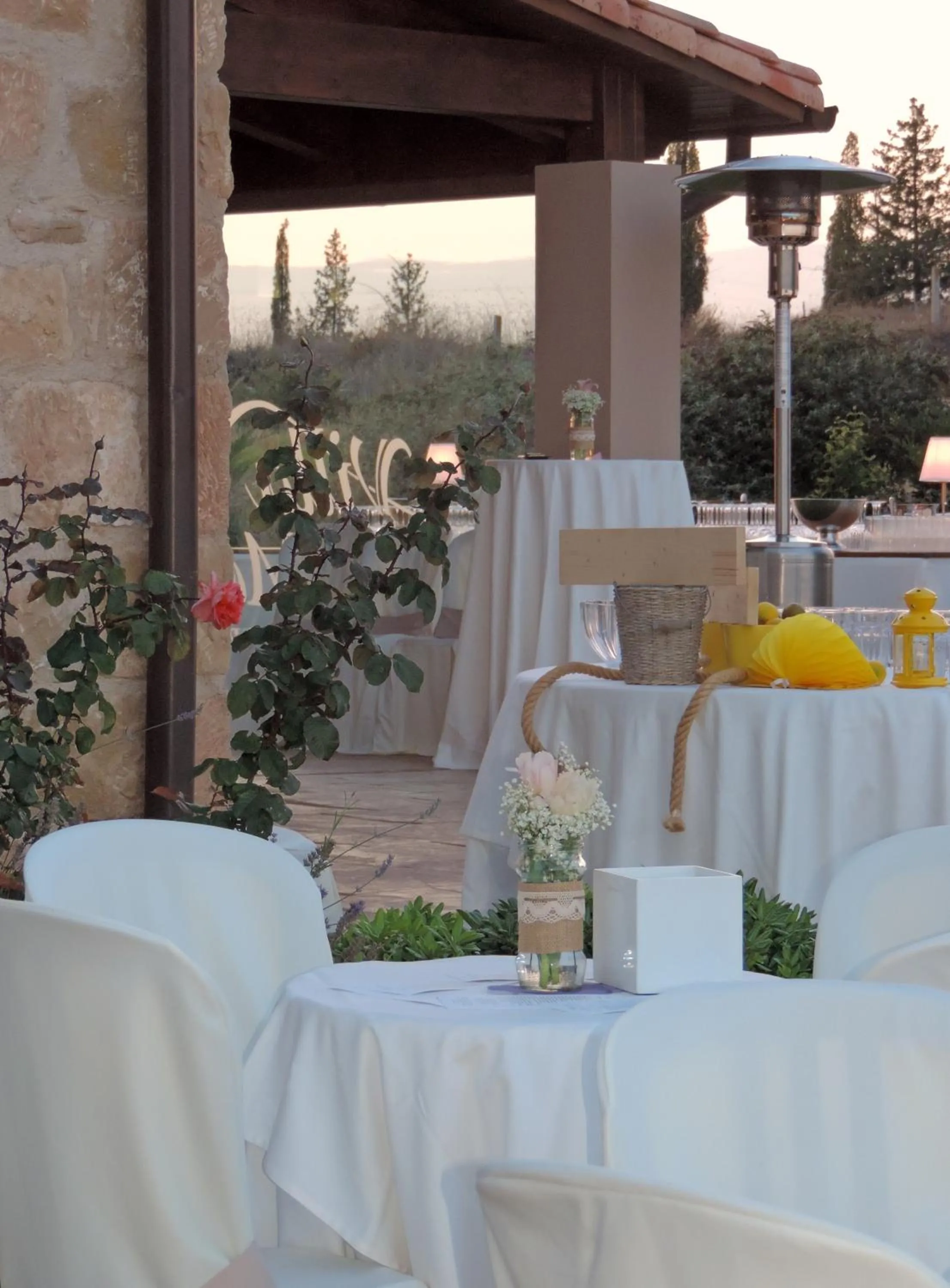 Patio in Hotel Villa Monter