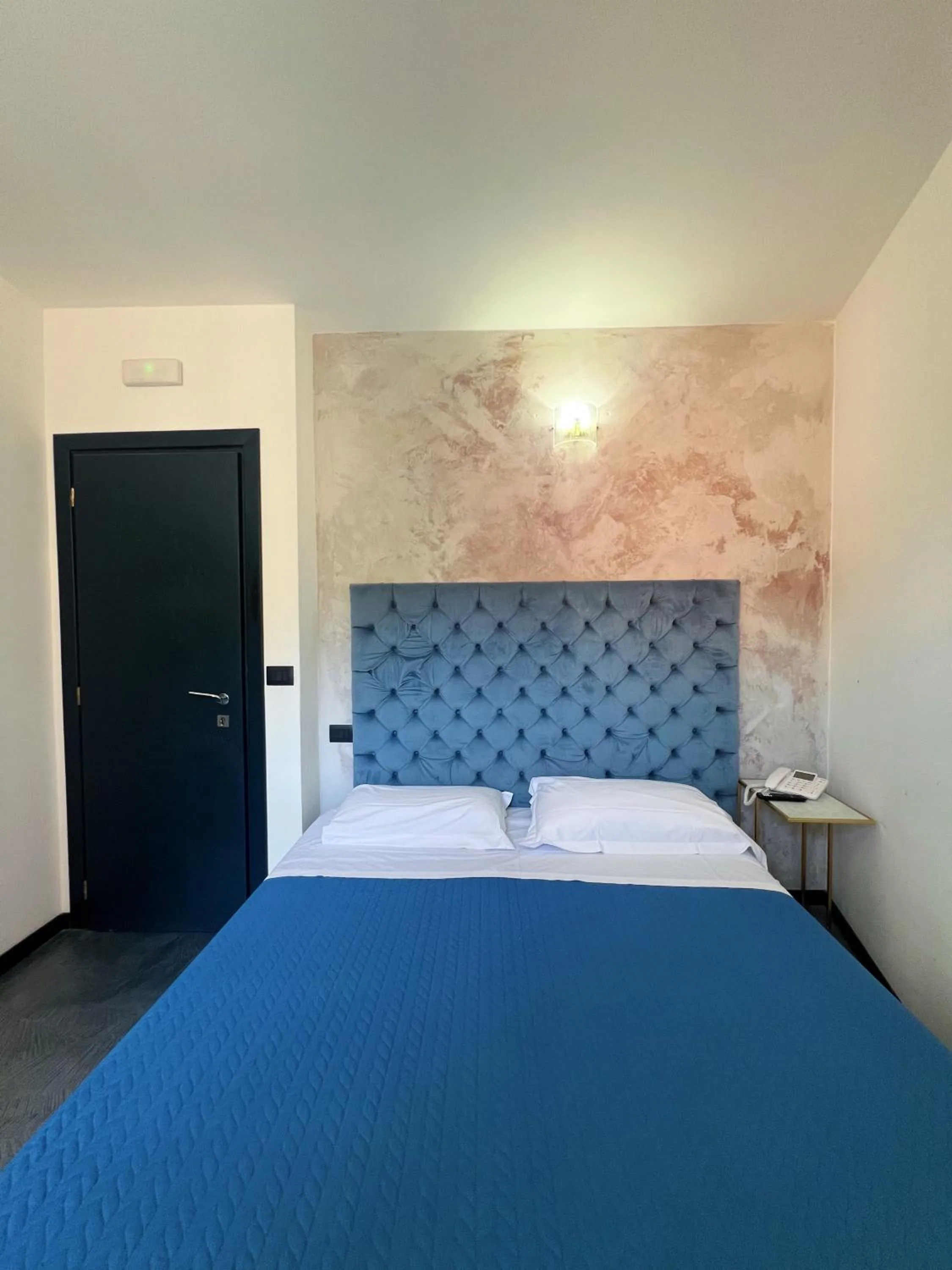 Bed in Hotel Le Grazie