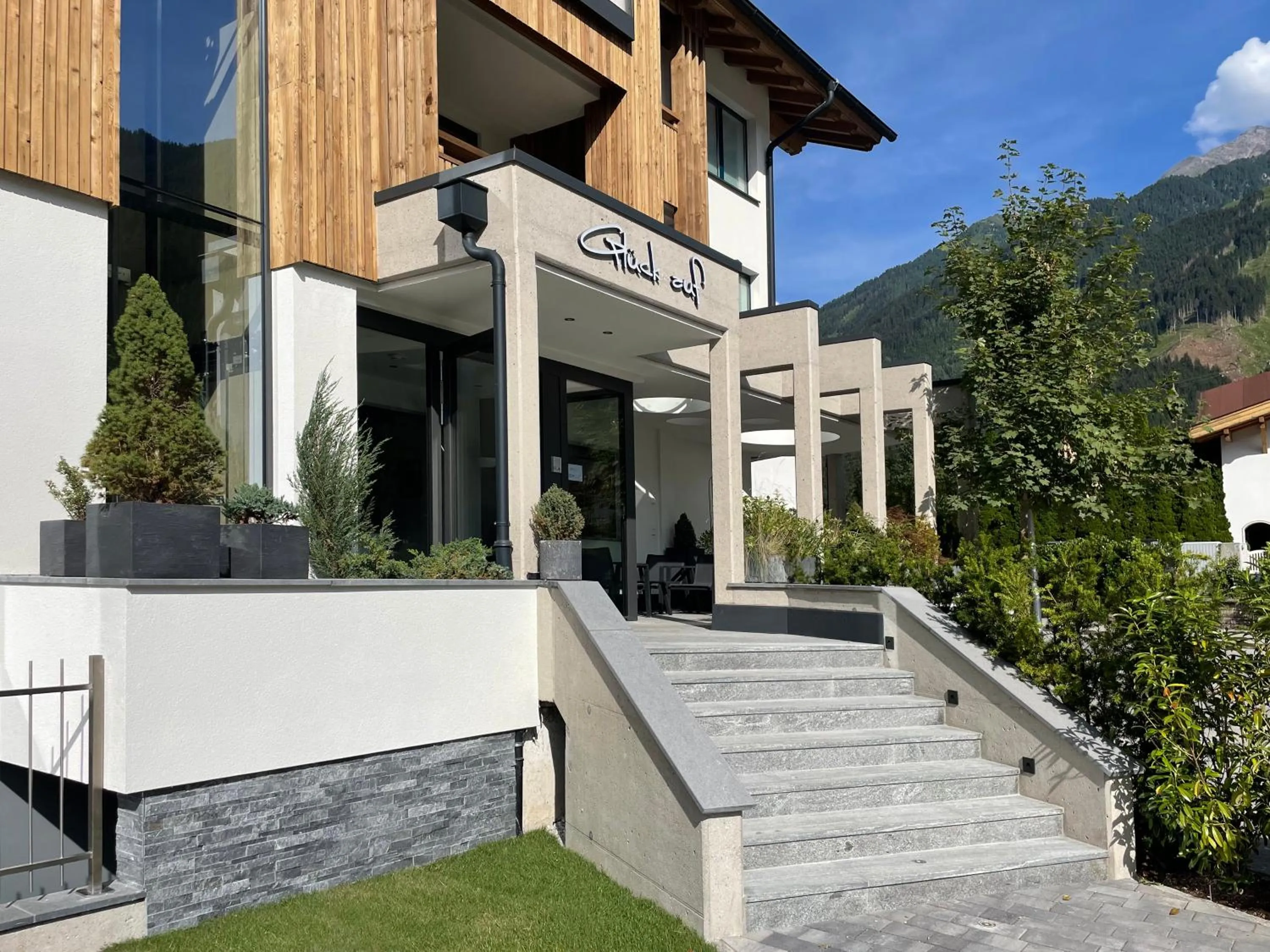 Property building in Hotel & Suites Glück Auf