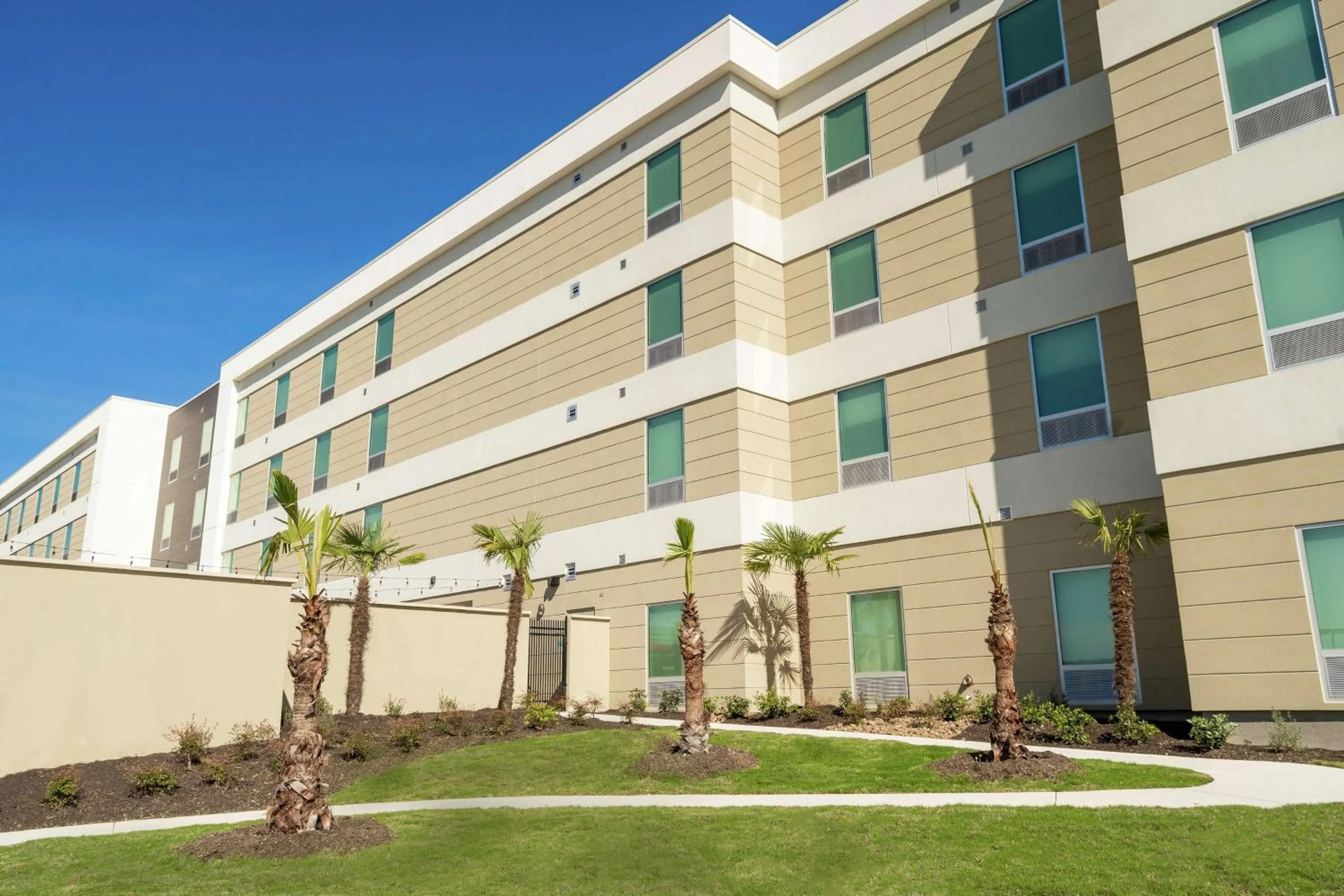 Property building in Home2 Suites By Hilton San Antonio At The Rim, Tx
