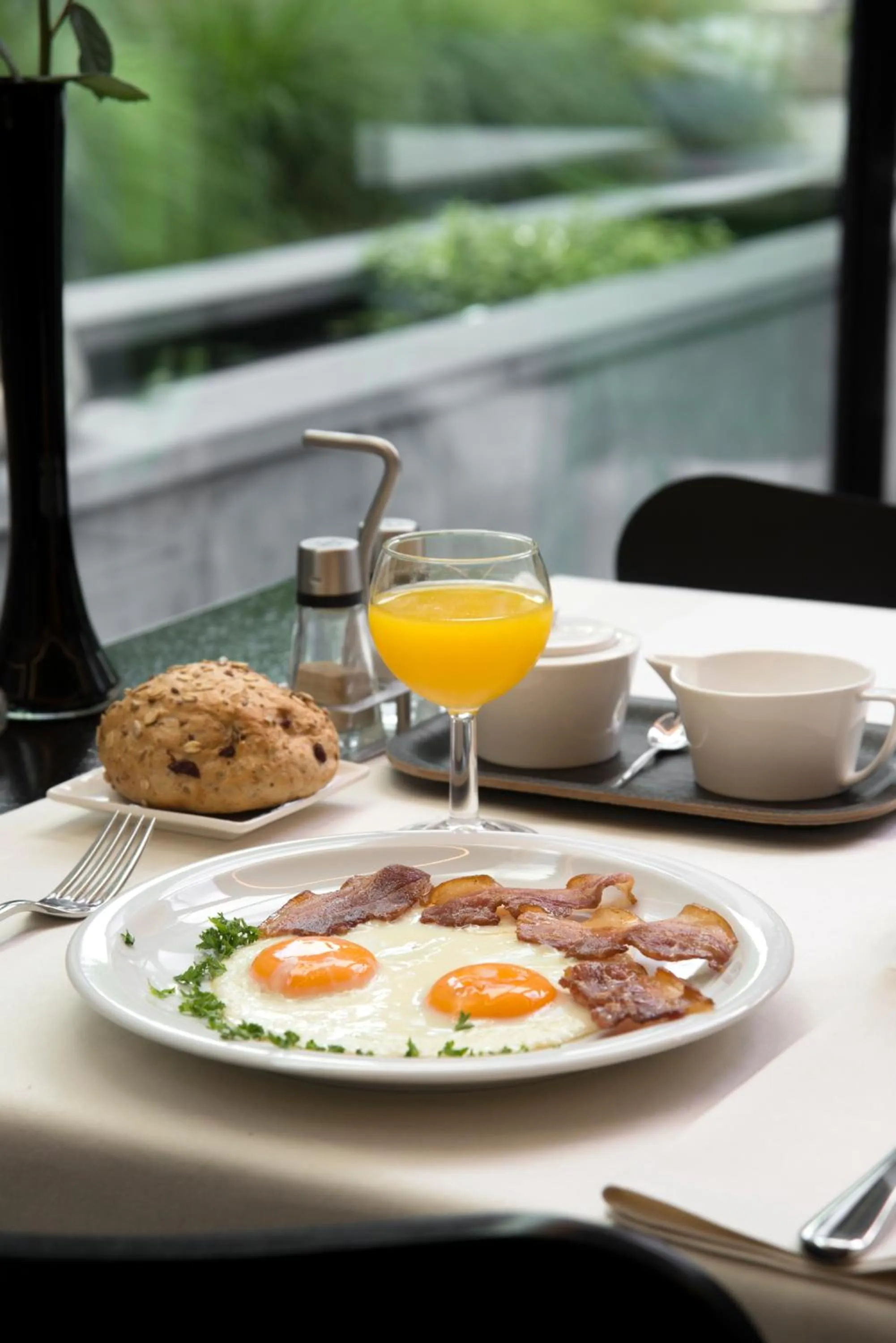 Restaurant/places to eat in Hotel Verlooy