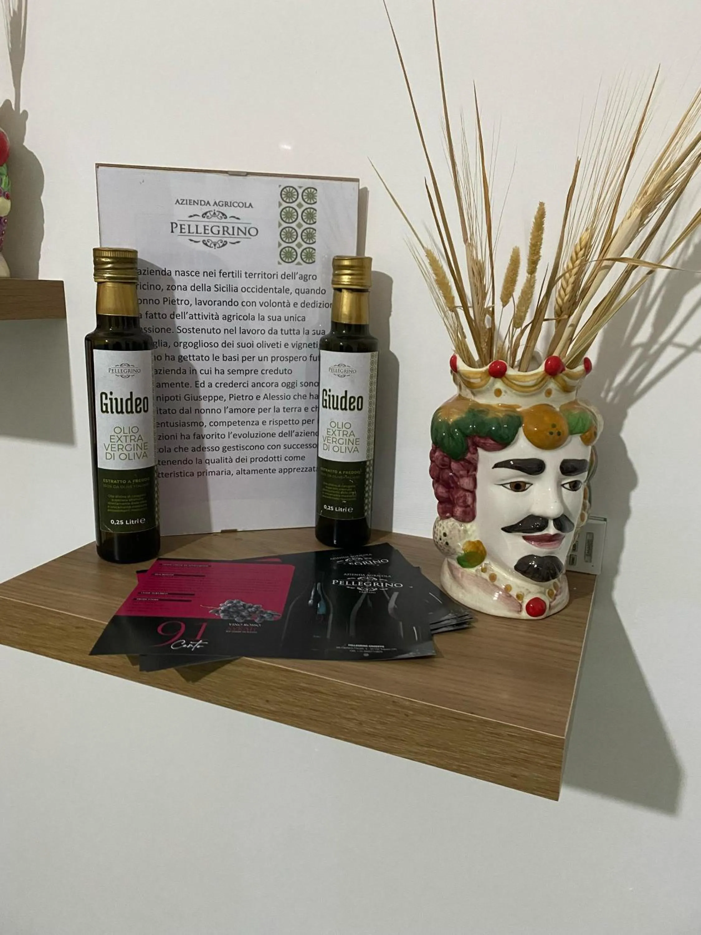 Library in Le 5 Torri