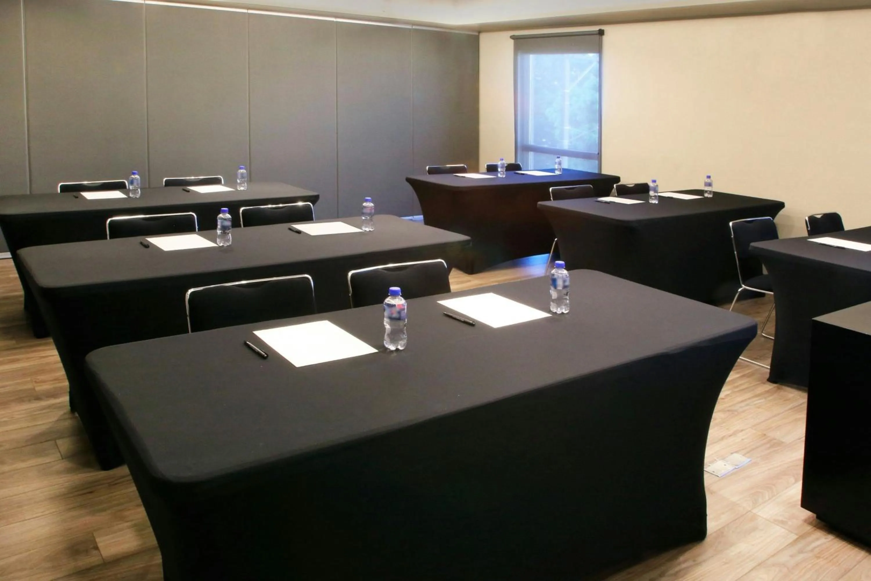 Meeting/conference room in City Express Plus by Marriott Tampico