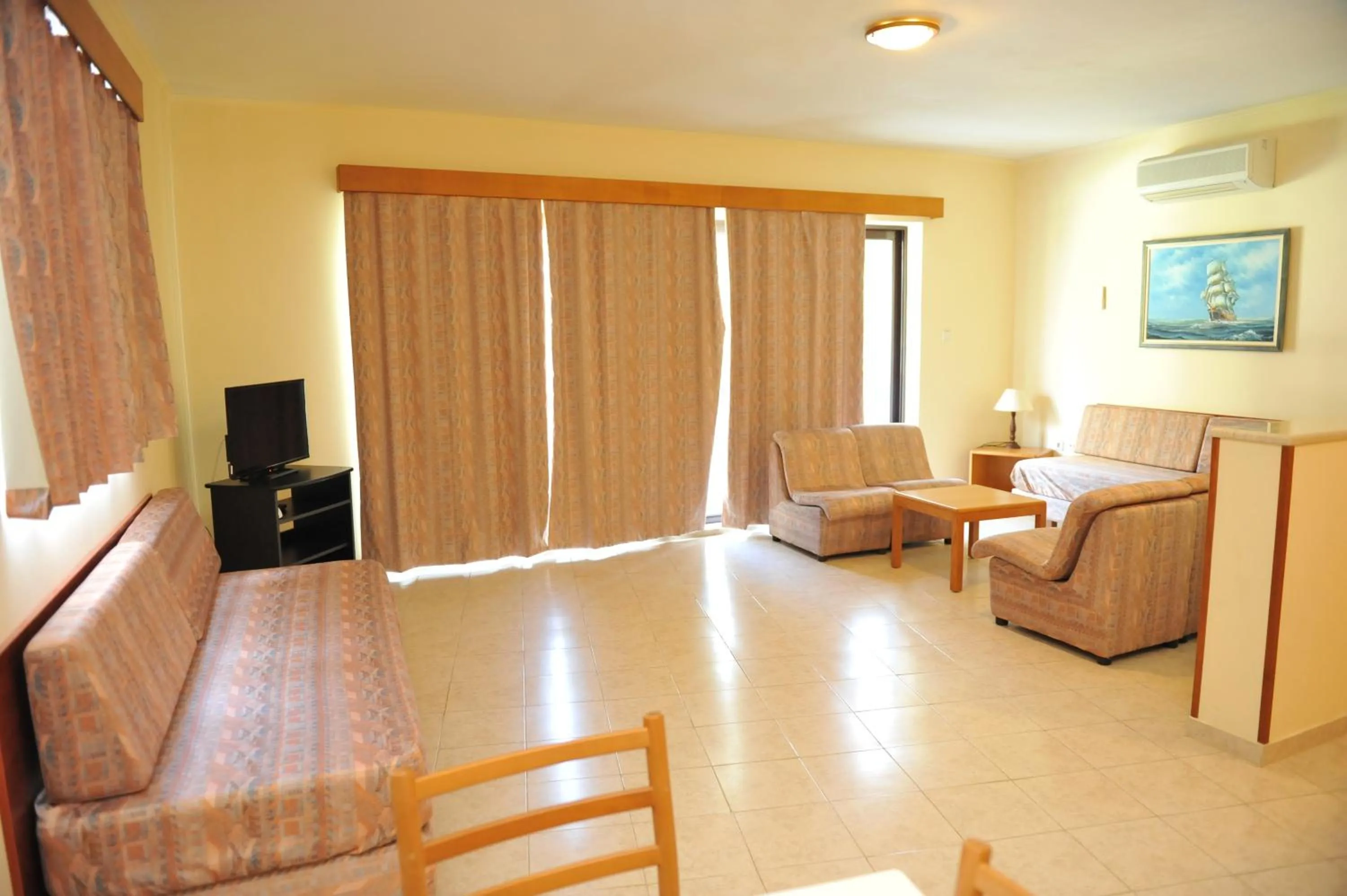 Living room in Niki Hotel Apartments