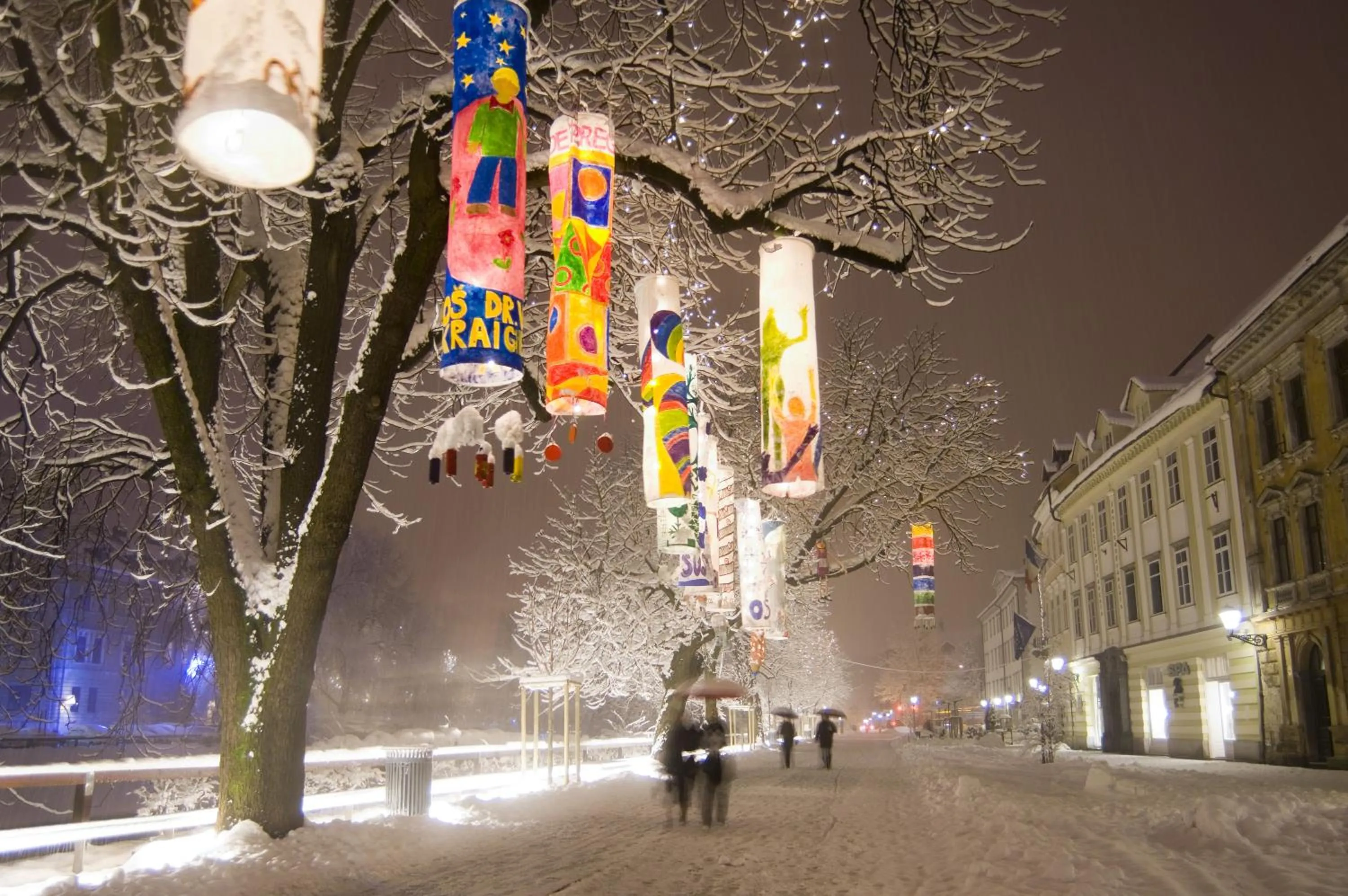 Night in Galeria River