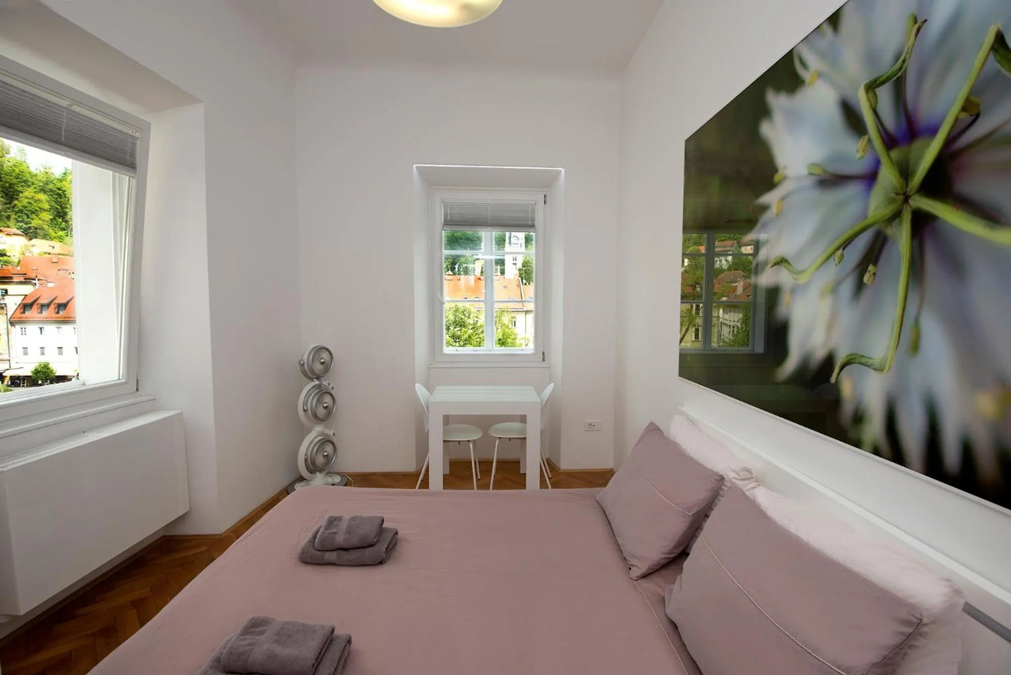 Bed in Galeria River