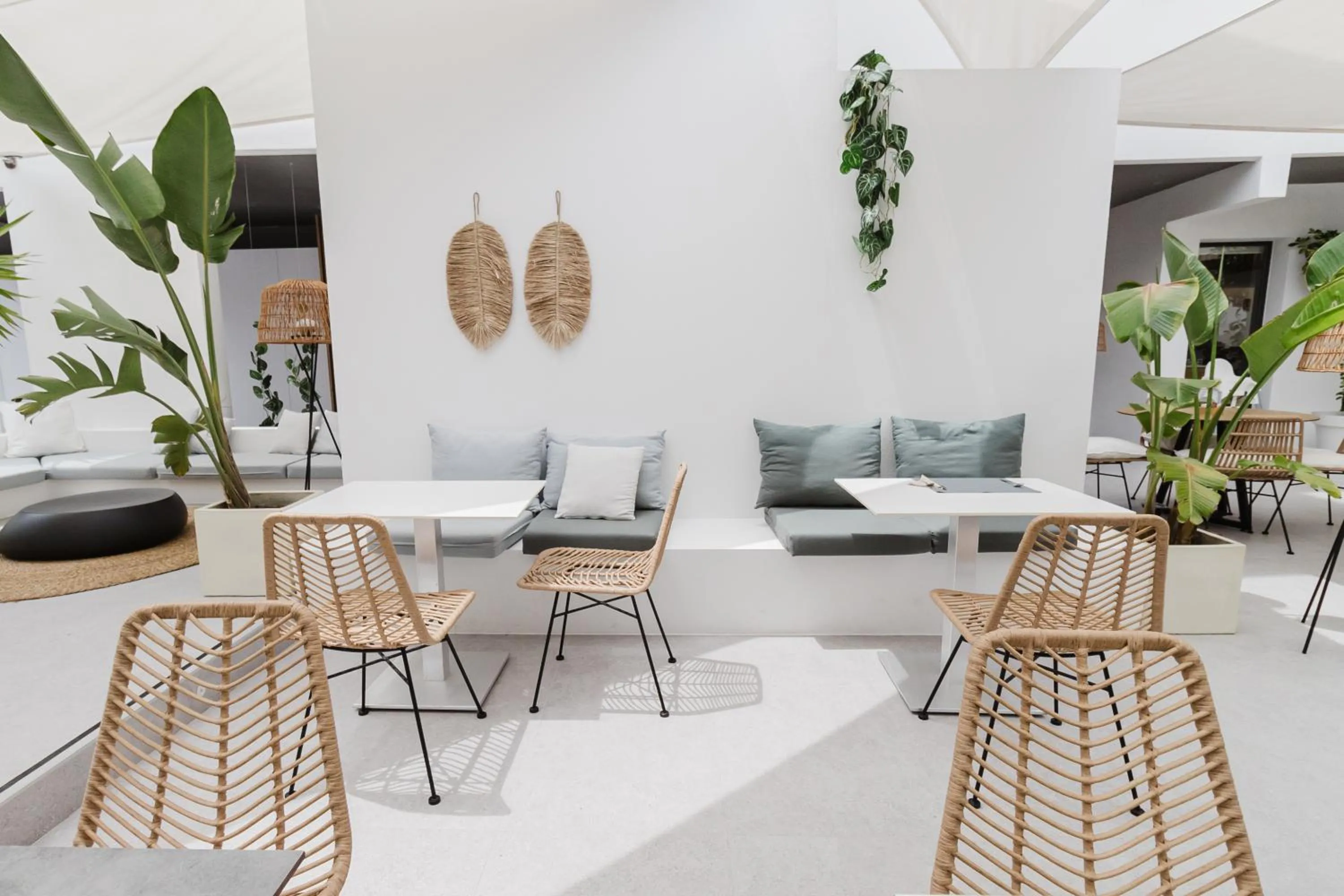 Seating area in Apartamentos Es Pujols - Emar Hotels