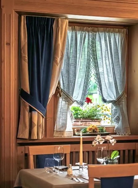 Restaurant/places to eat in Hotel Pedranzini