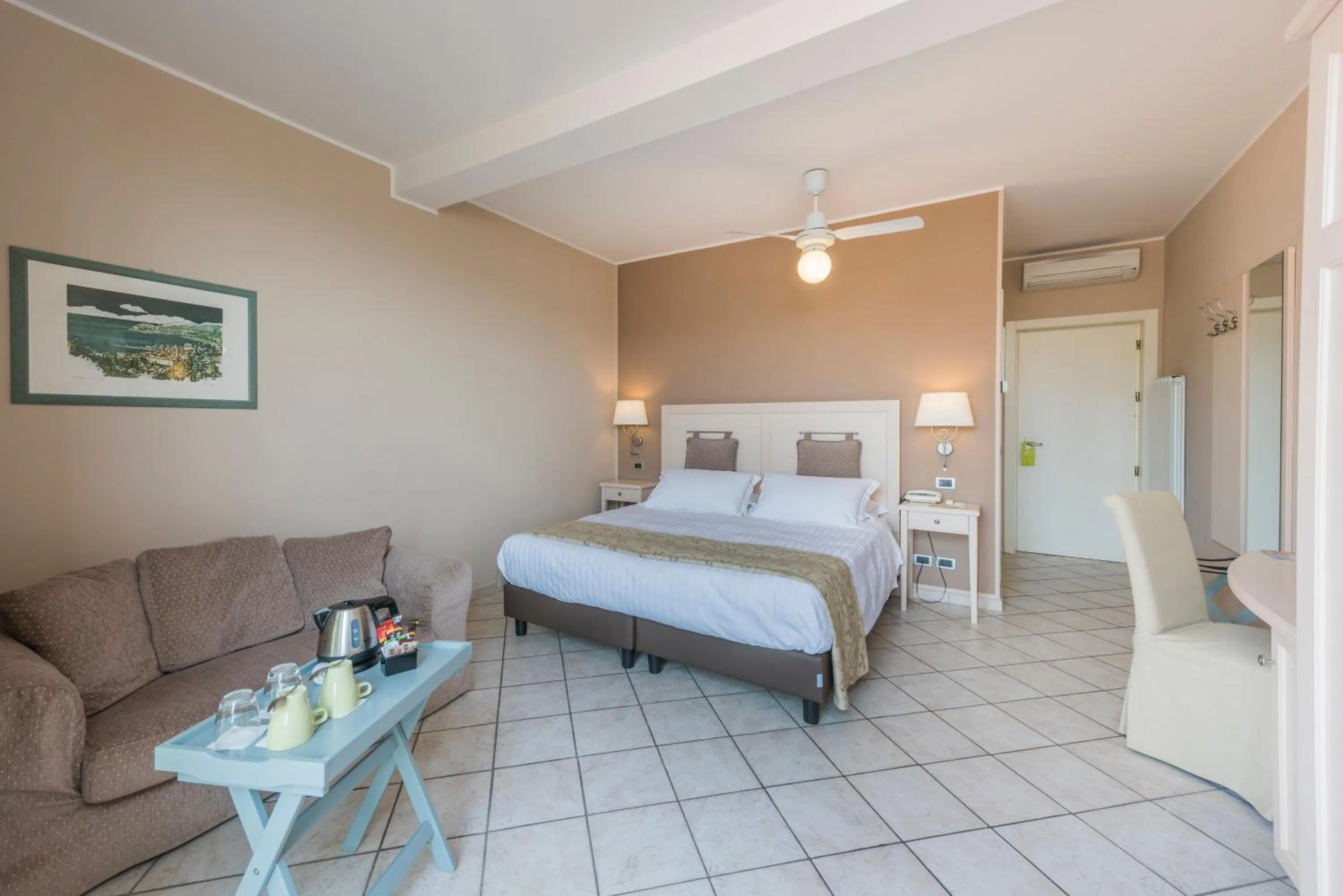 Photo of the whole room, Bed in Hotel Liliana Diano Marina