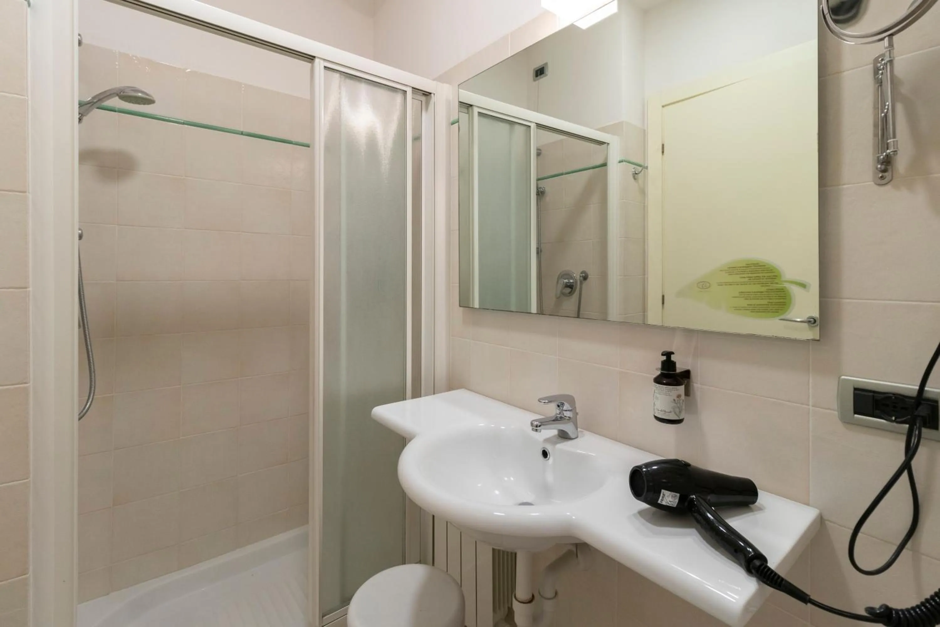 Bathroom in Hotel Liliana Diano Marina