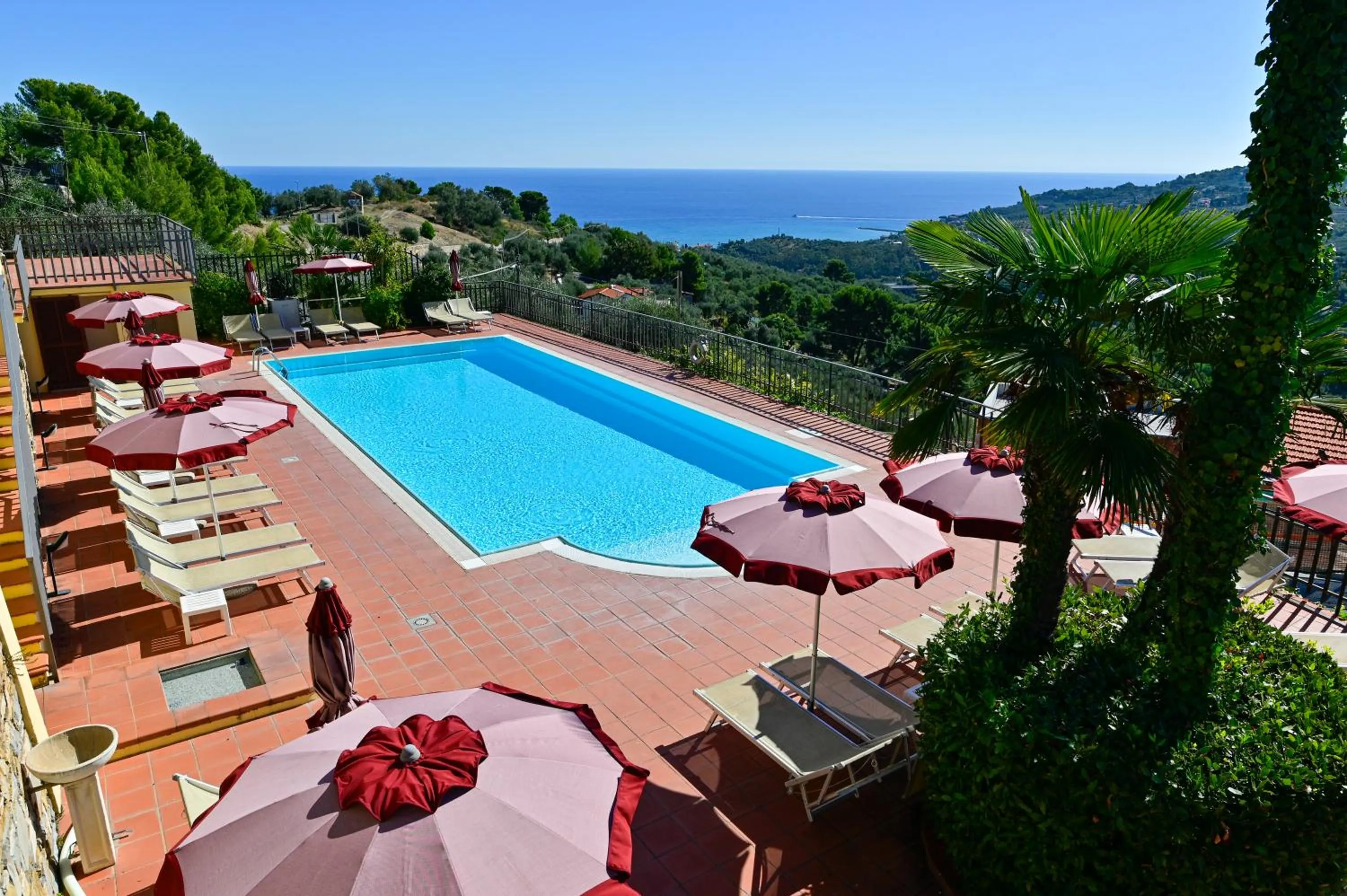 Pool view in Hotel Liliana Diano Marina