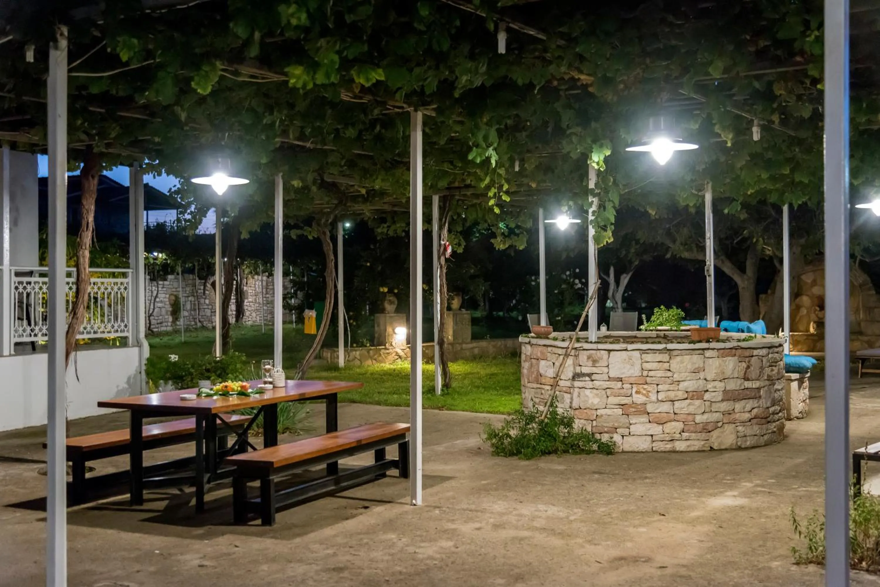 Garden in Akroyali Hotel & Villas