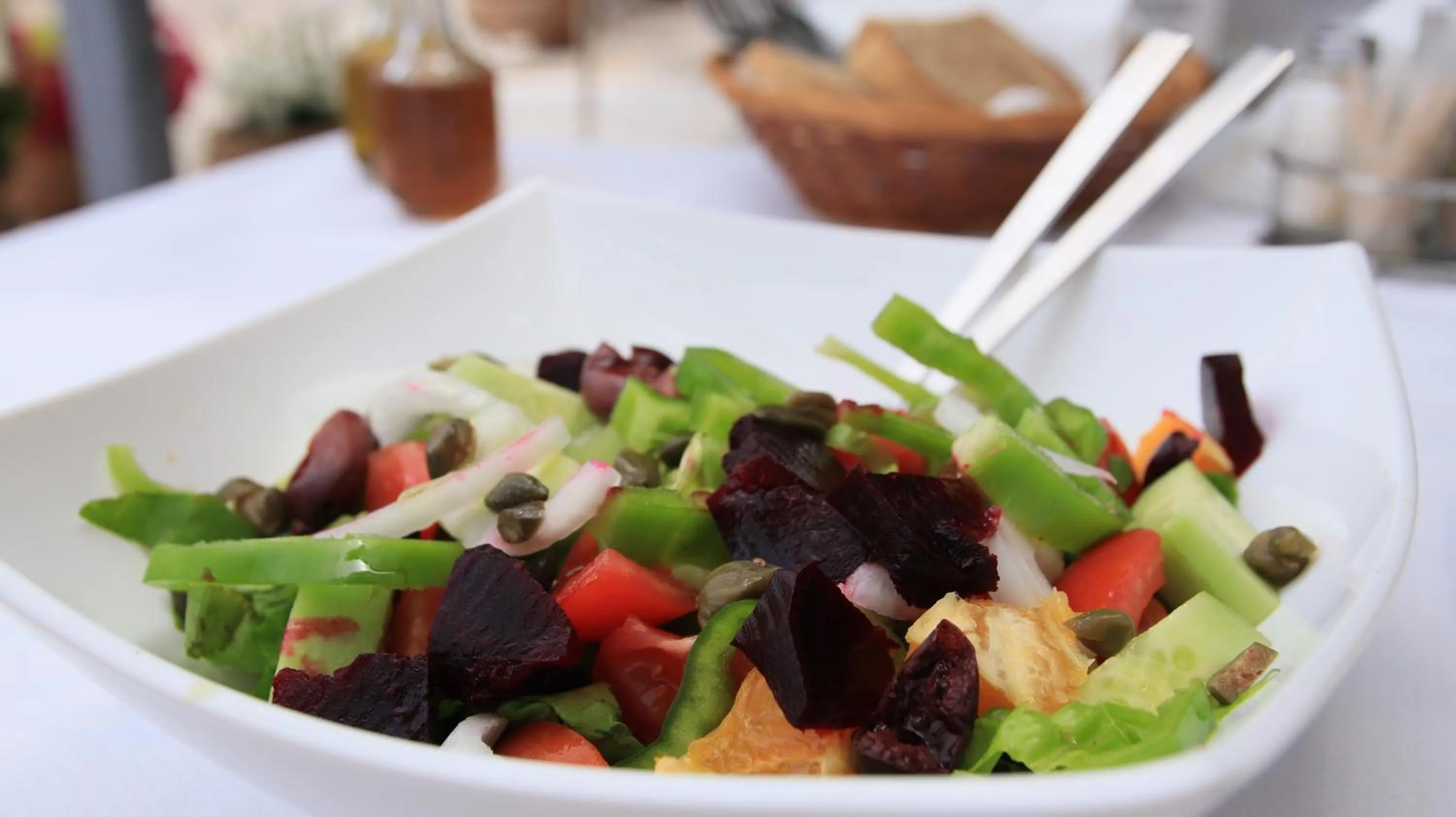 Food and drinks in Akroyali Hotel & Villas