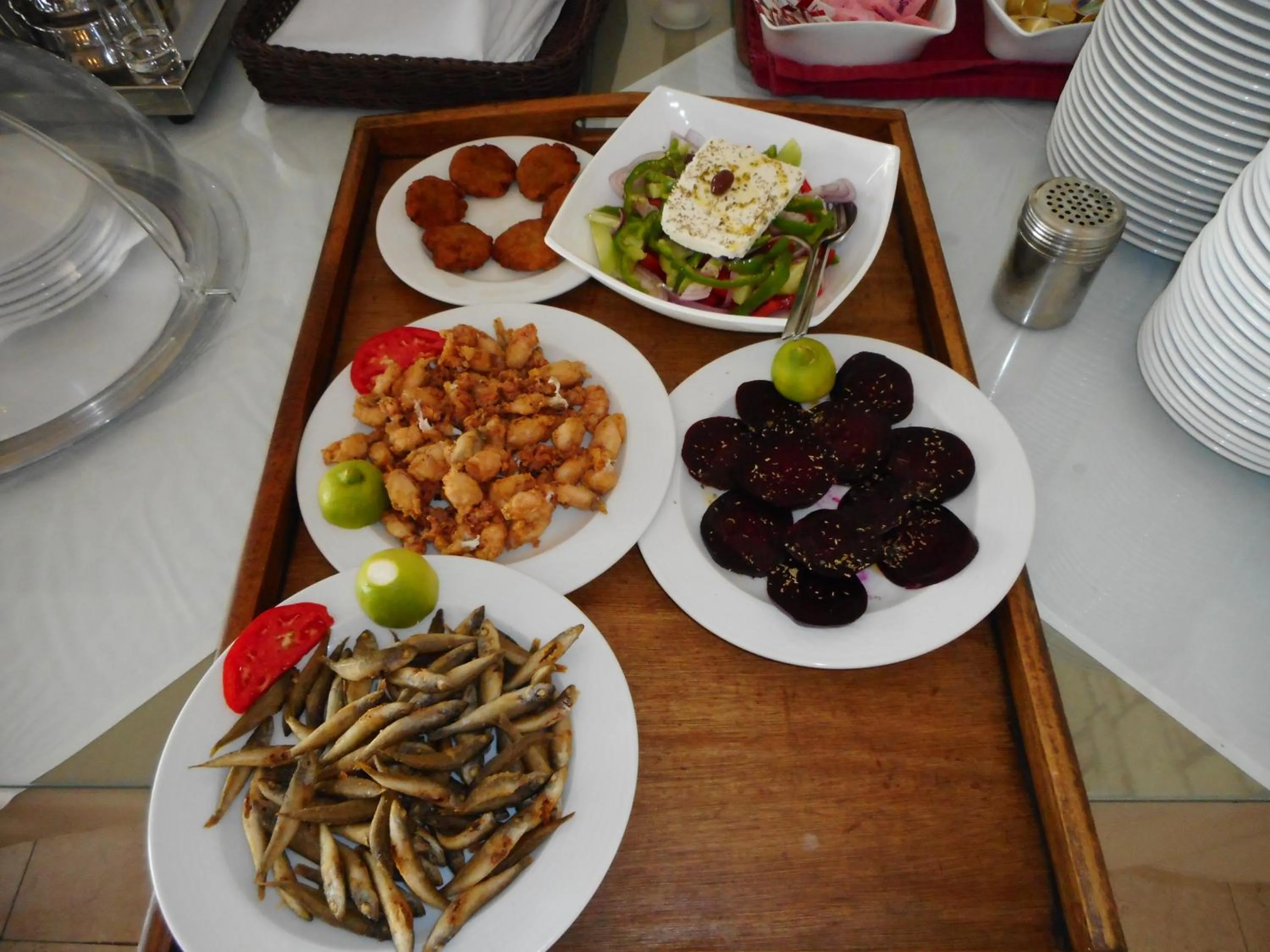 Food and drinks in Akroyali Hotel & Villas