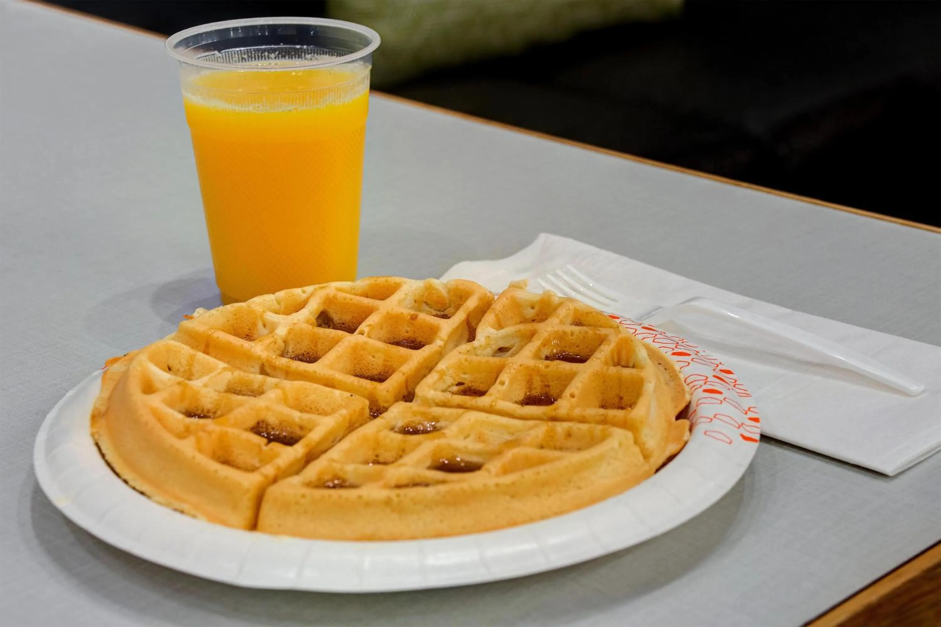 Breakfast in Hampton Inn & Suites Dayton-Vandalia