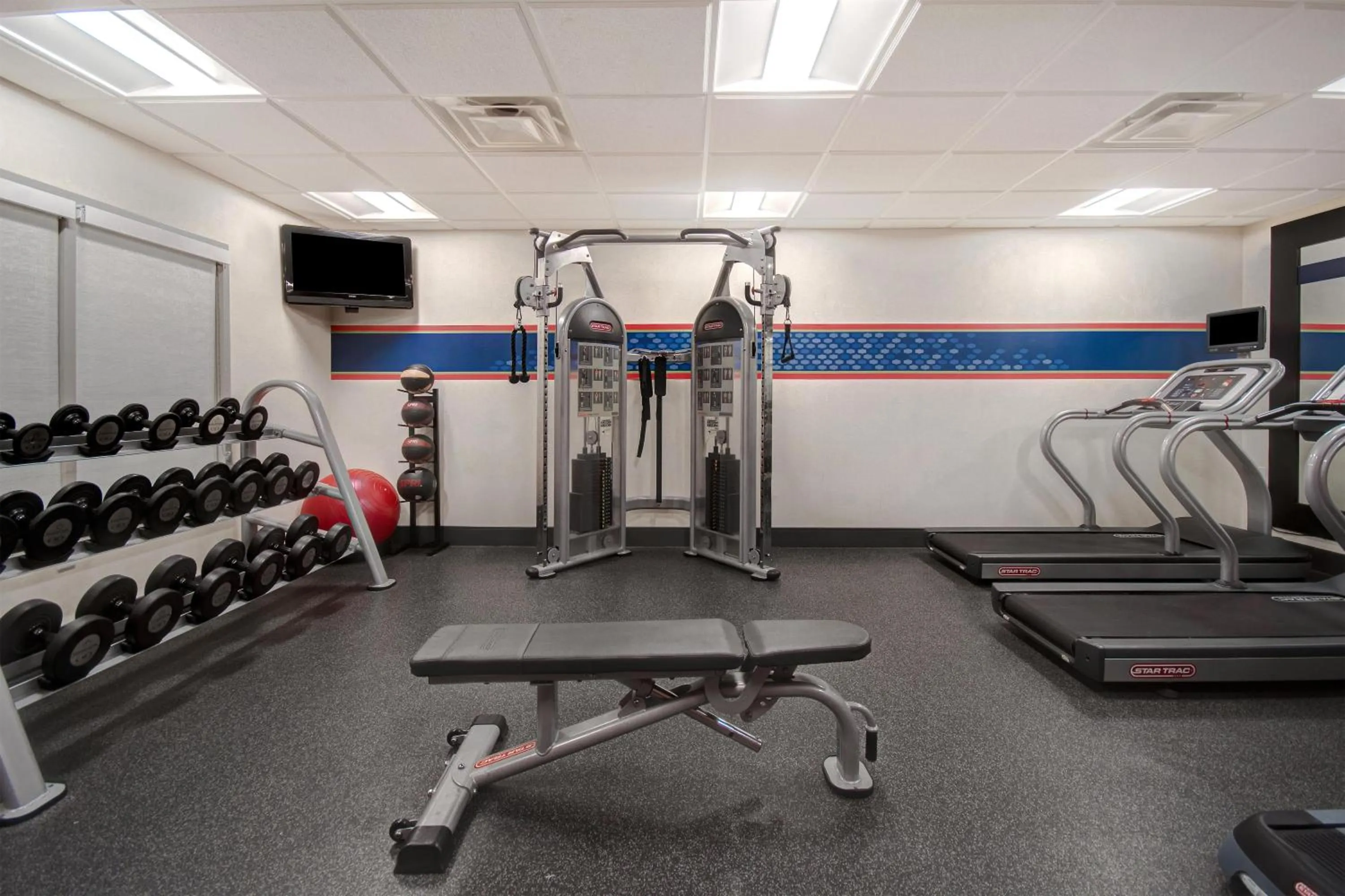 Fitness centre/facilities in Hampton Inn & Suites Dayton-Vandalia