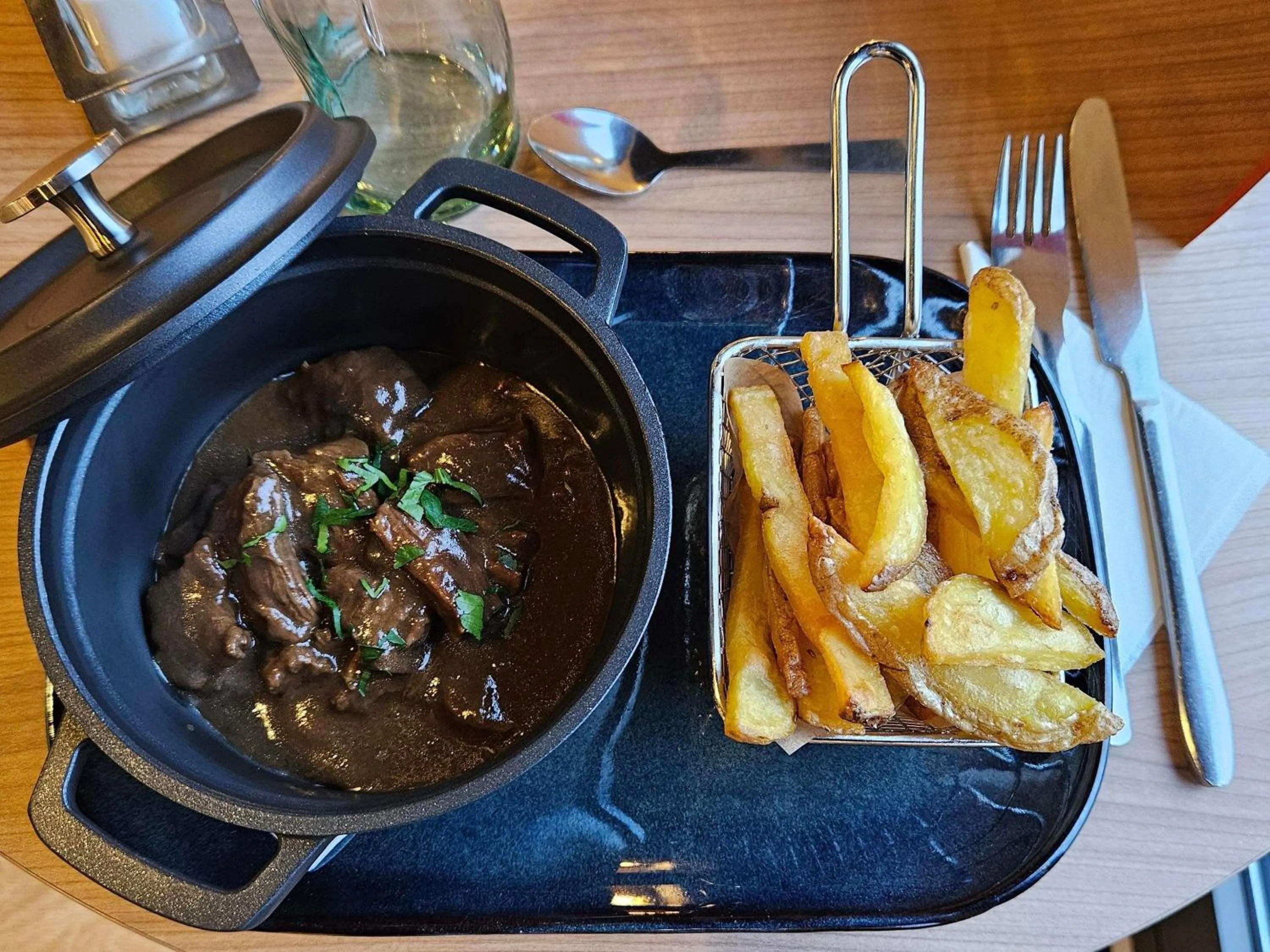 Restaurant/places to eat in ibis Douai Dechy