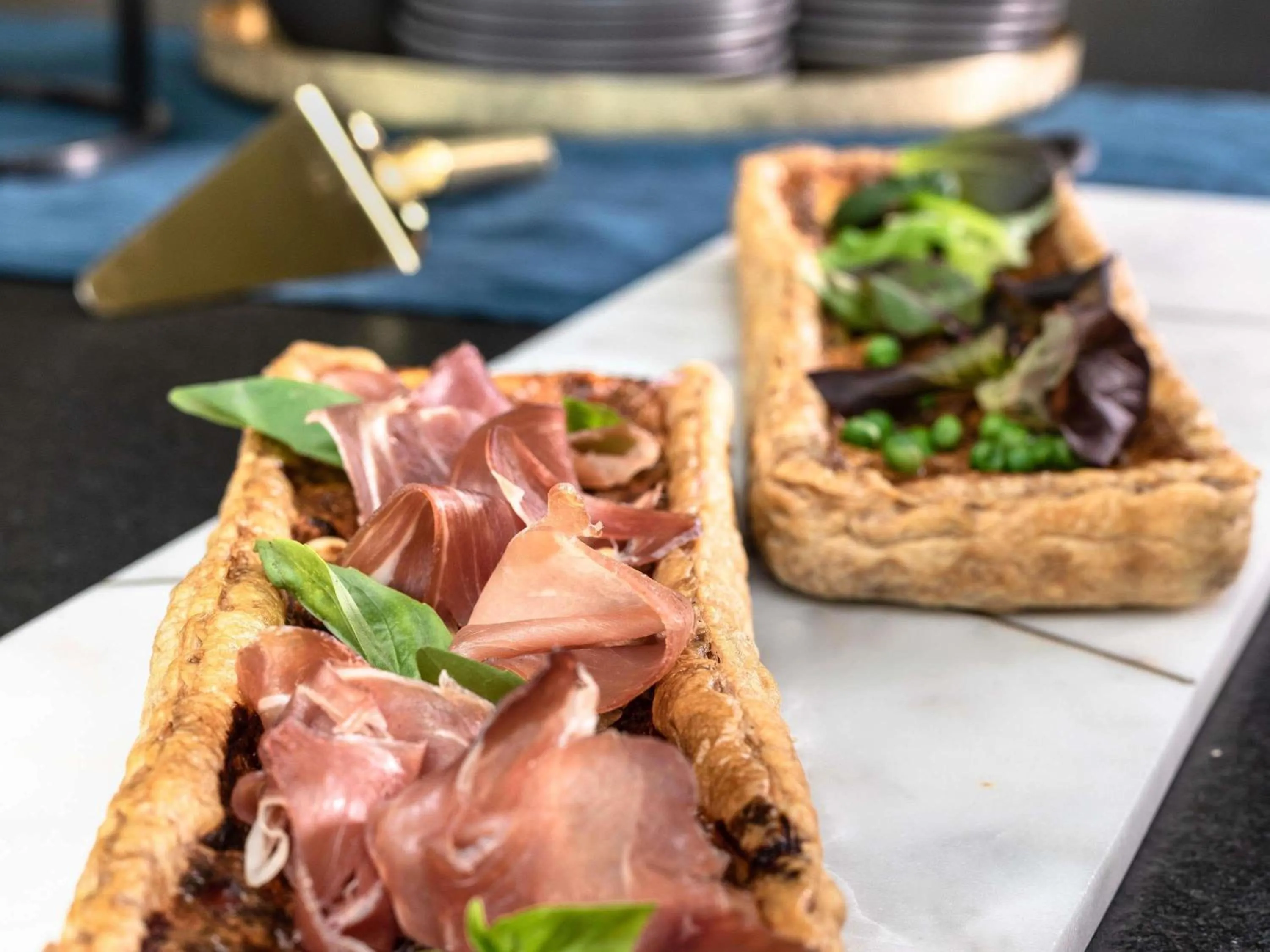 Restaurant/places to eat in ibis Douai Dechy