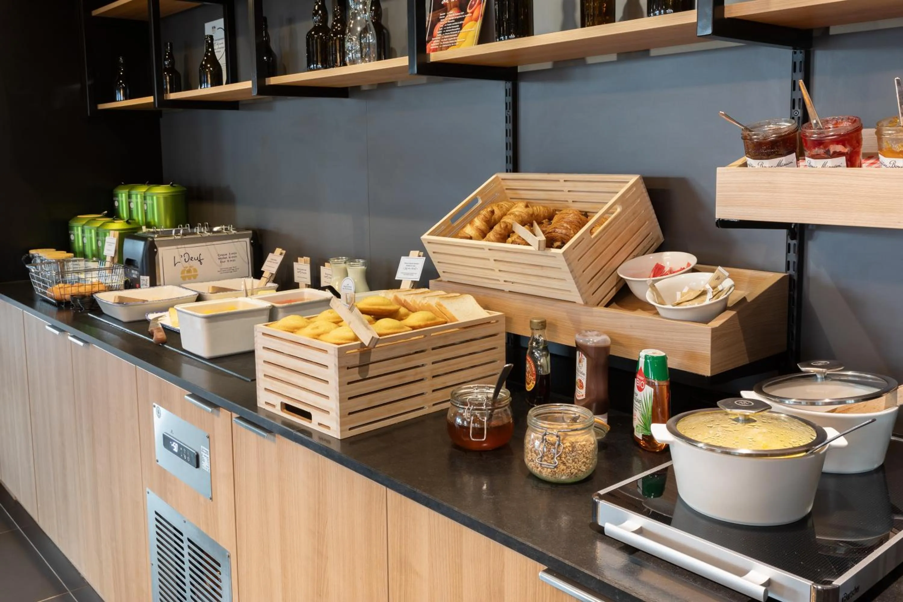 Breakfast in Kyriad Douai