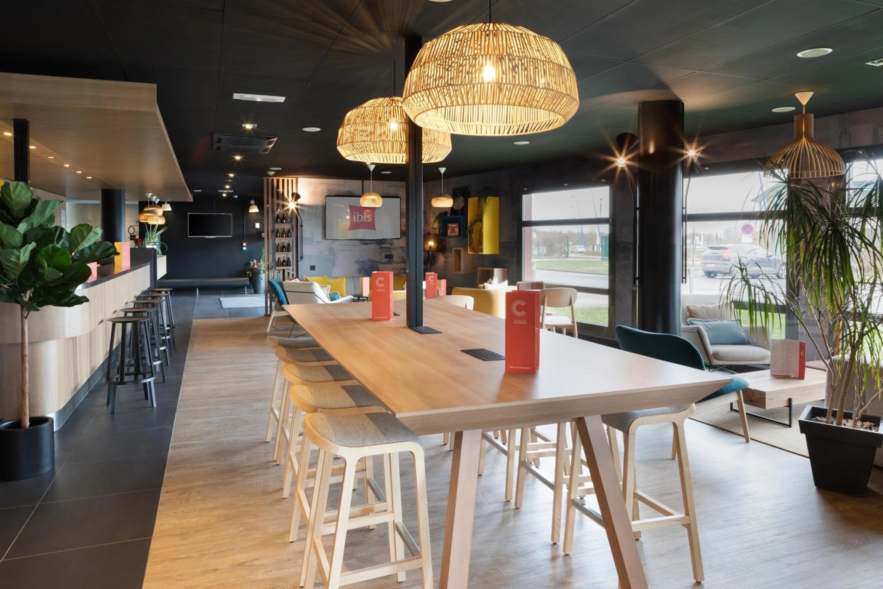 Seating area in Kyriad Douai