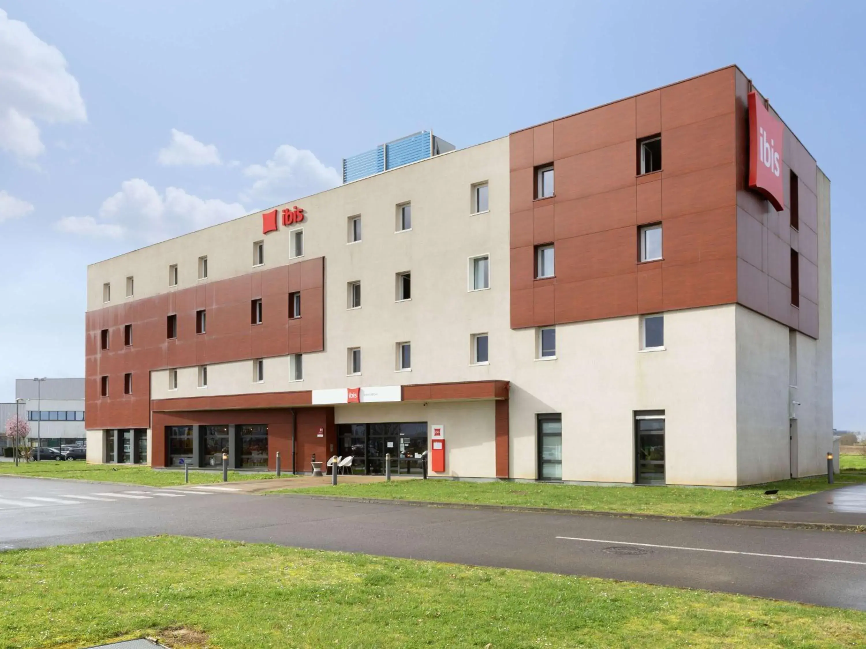 ibis Douai Dechy ibis Douai Dechy