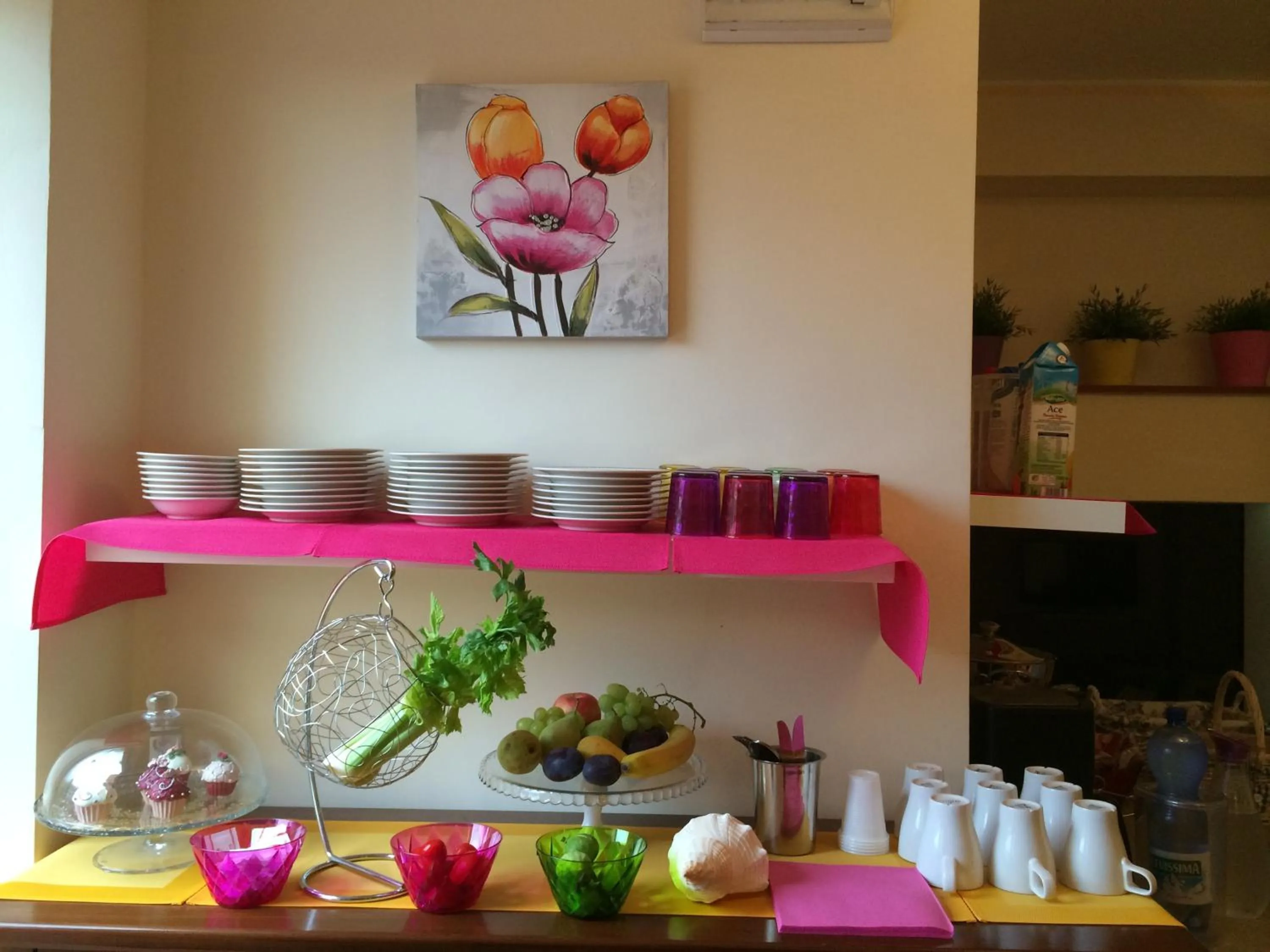 Restaurant/places to eat in Hotel La Villa