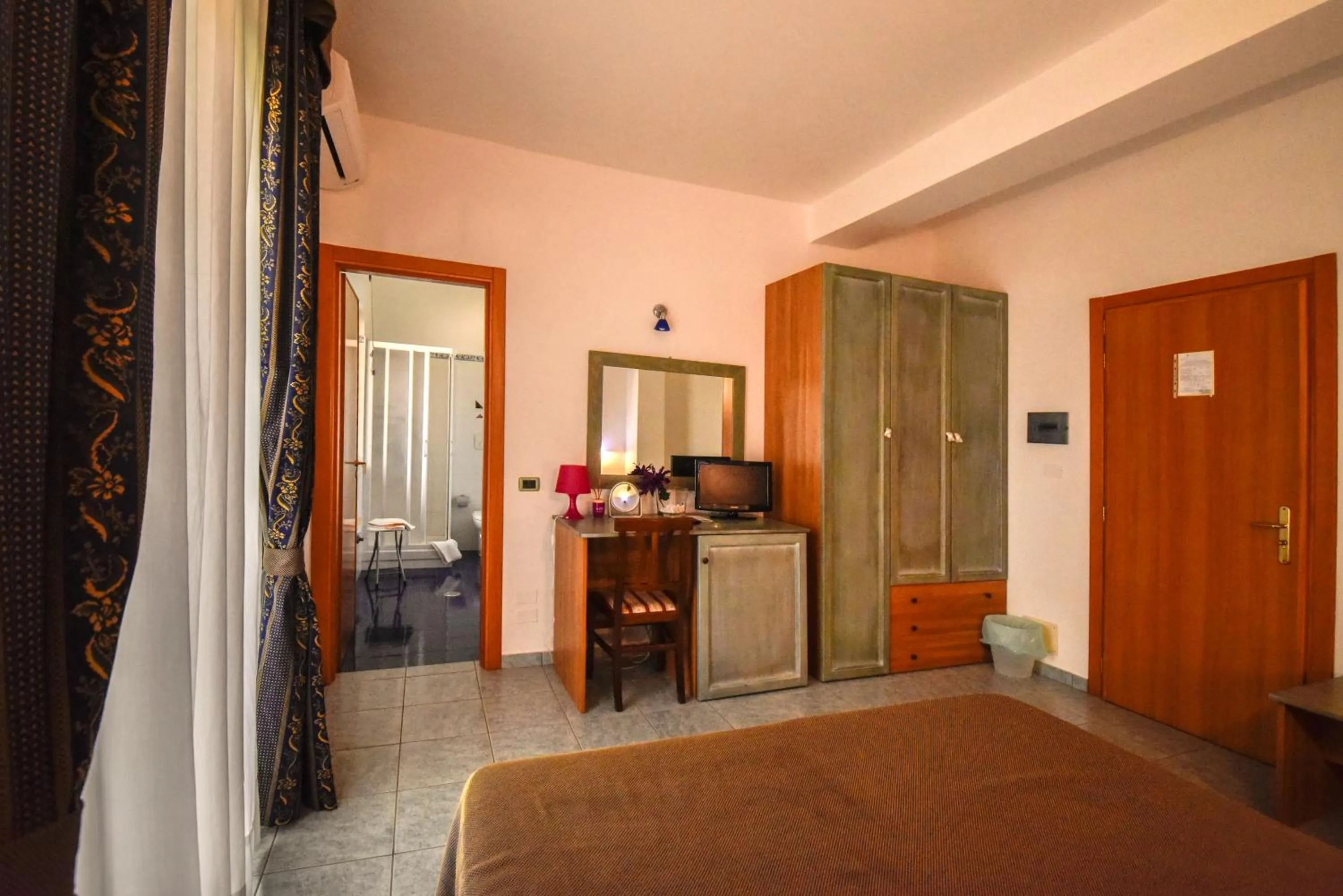 Decorative detail, Bed in Hotel La Villa