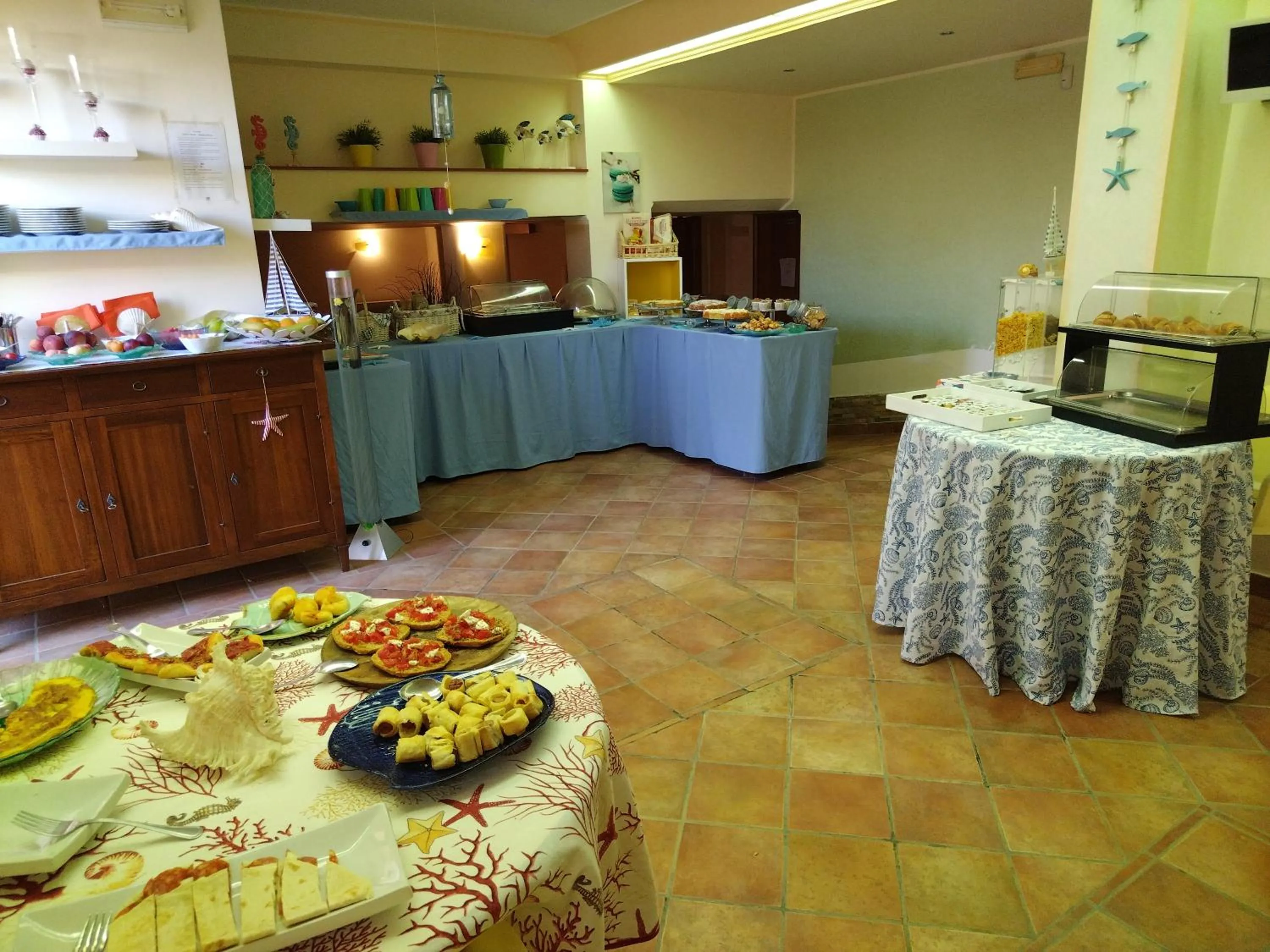 Breakfast in Hotel La Villa