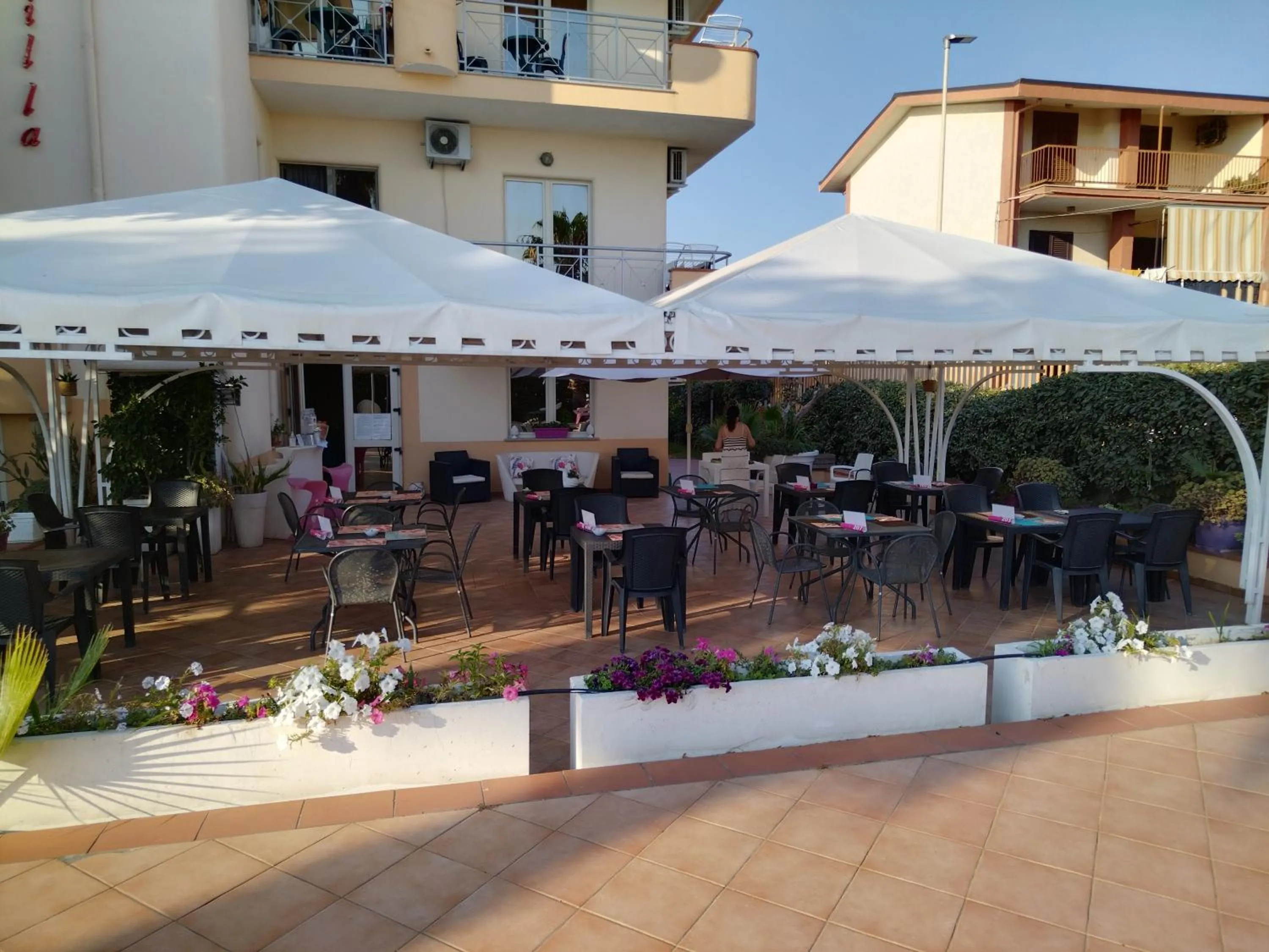 Property building in Hotel La Villa