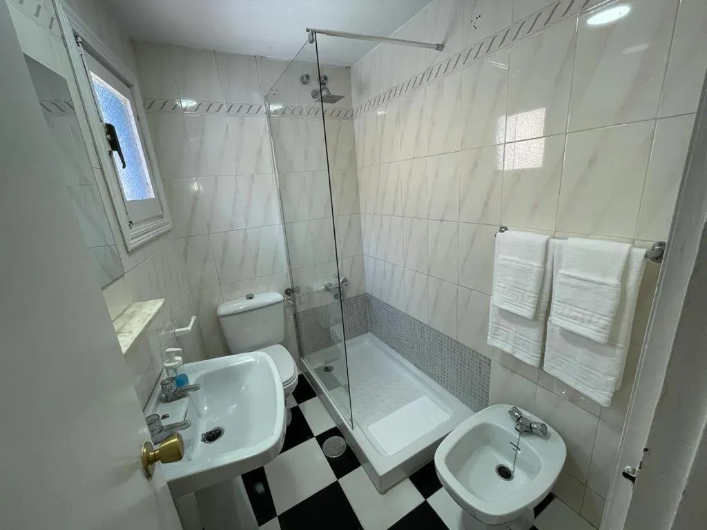 Bathroom in Micaela Charming Hostal