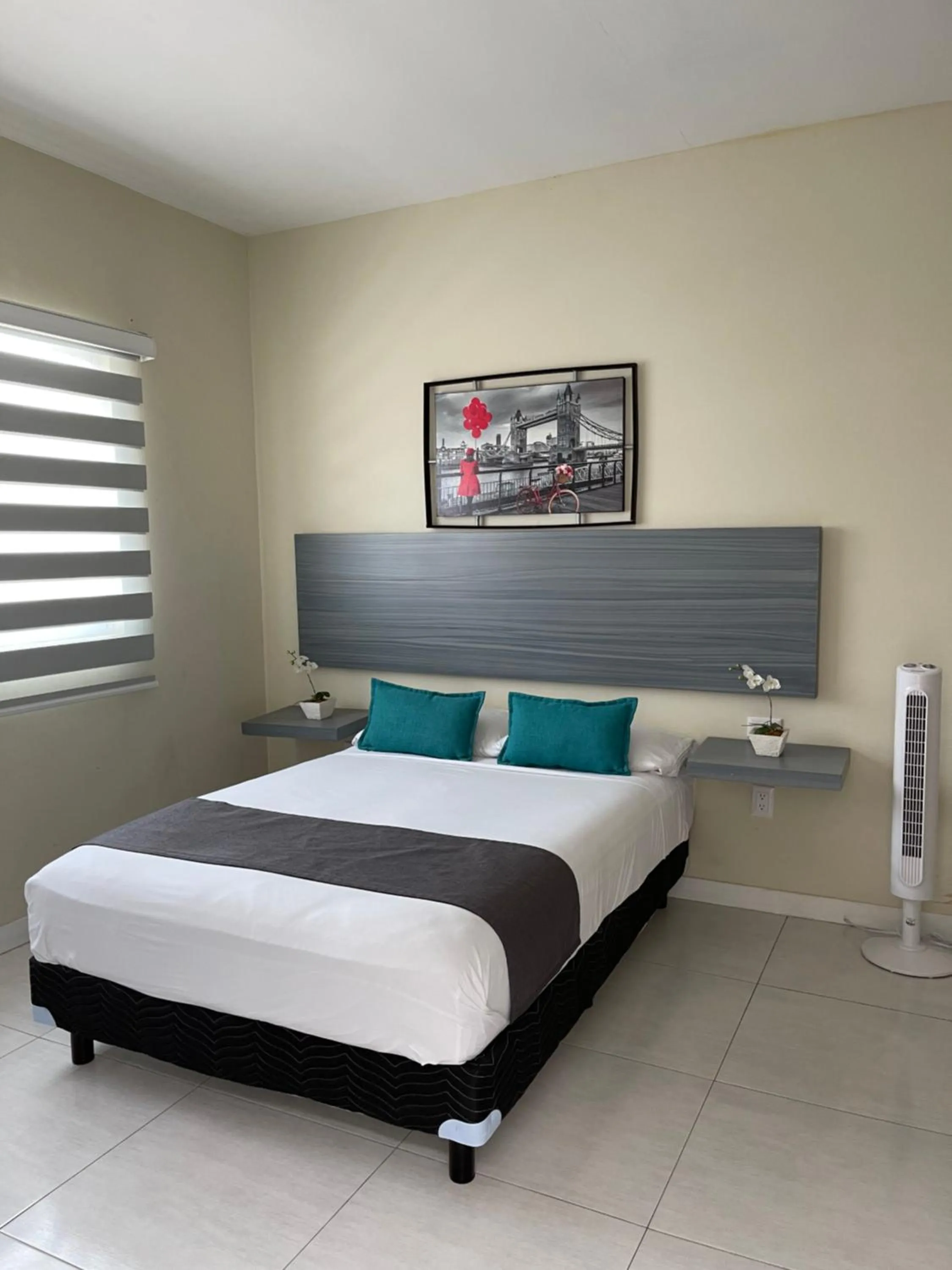 Bed in Constanza Loft