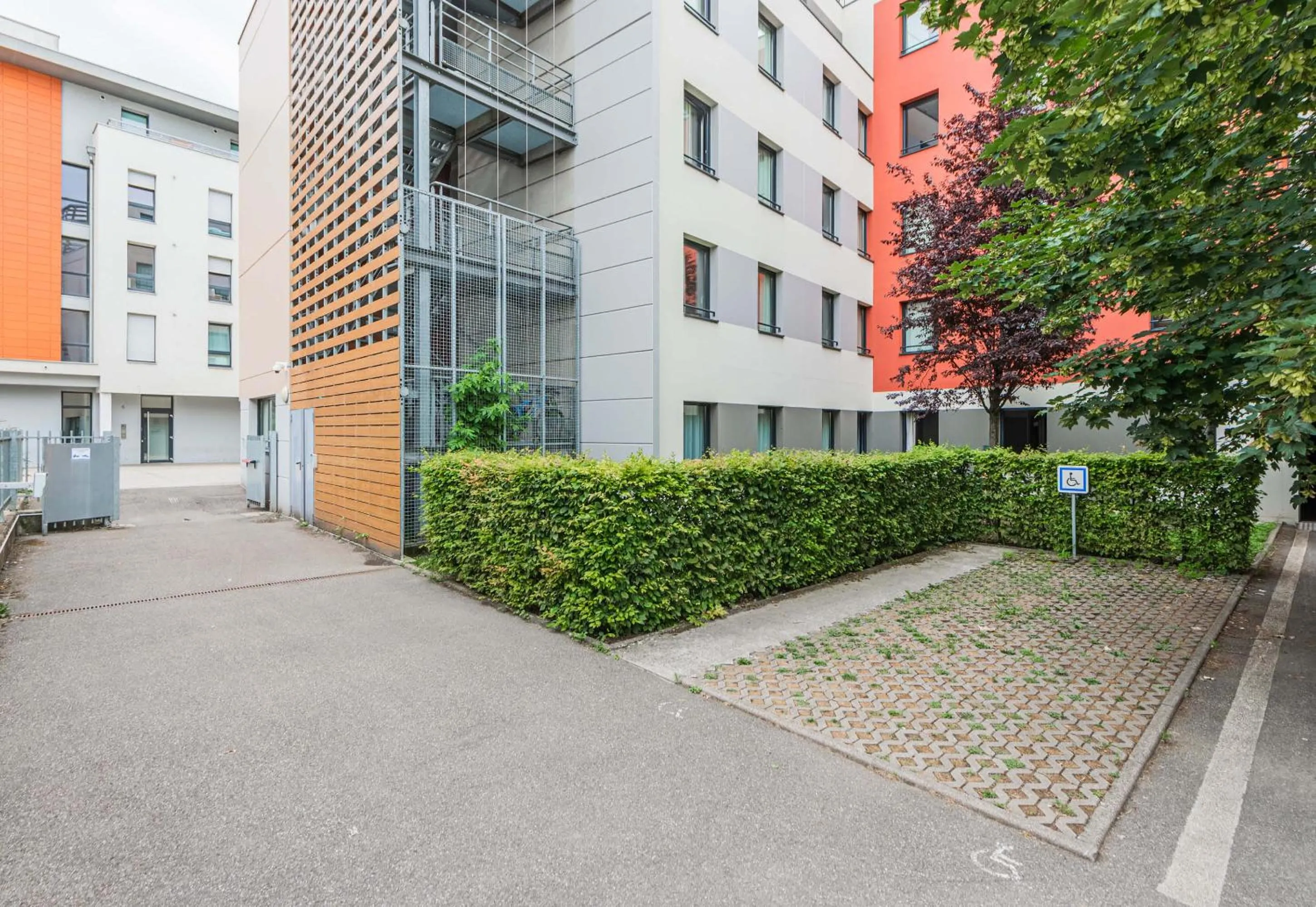 Property building in B&B HOTEL Mulhouse Centre