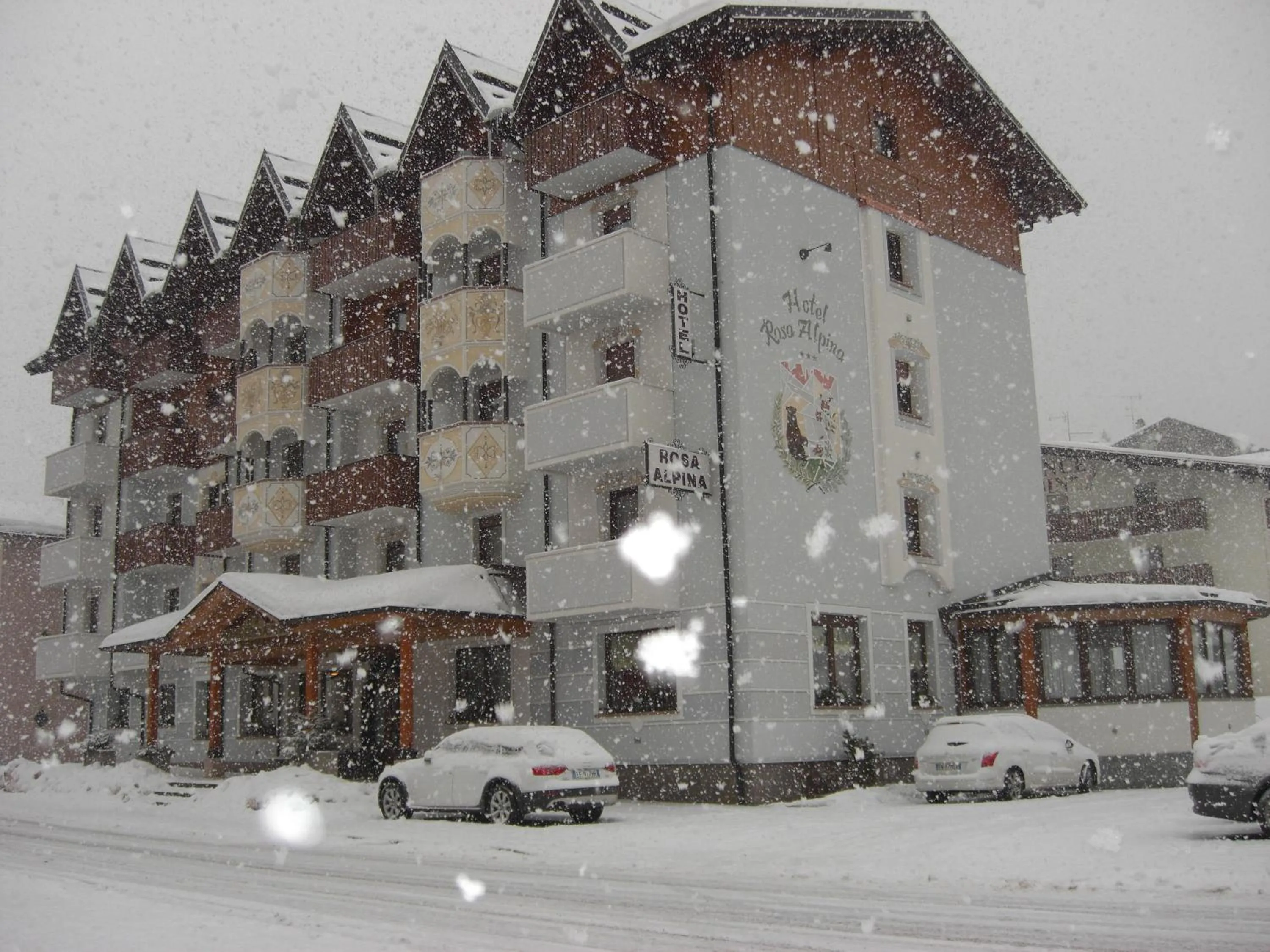 Facade/entrance in Hotel Rosa Alpina