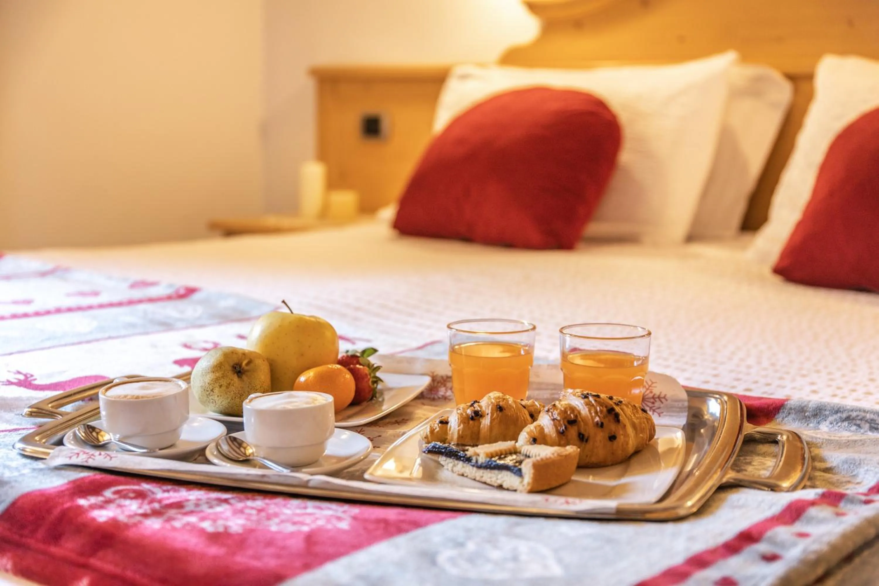 Bedroom, Bed in Hotel Rosa Alpina