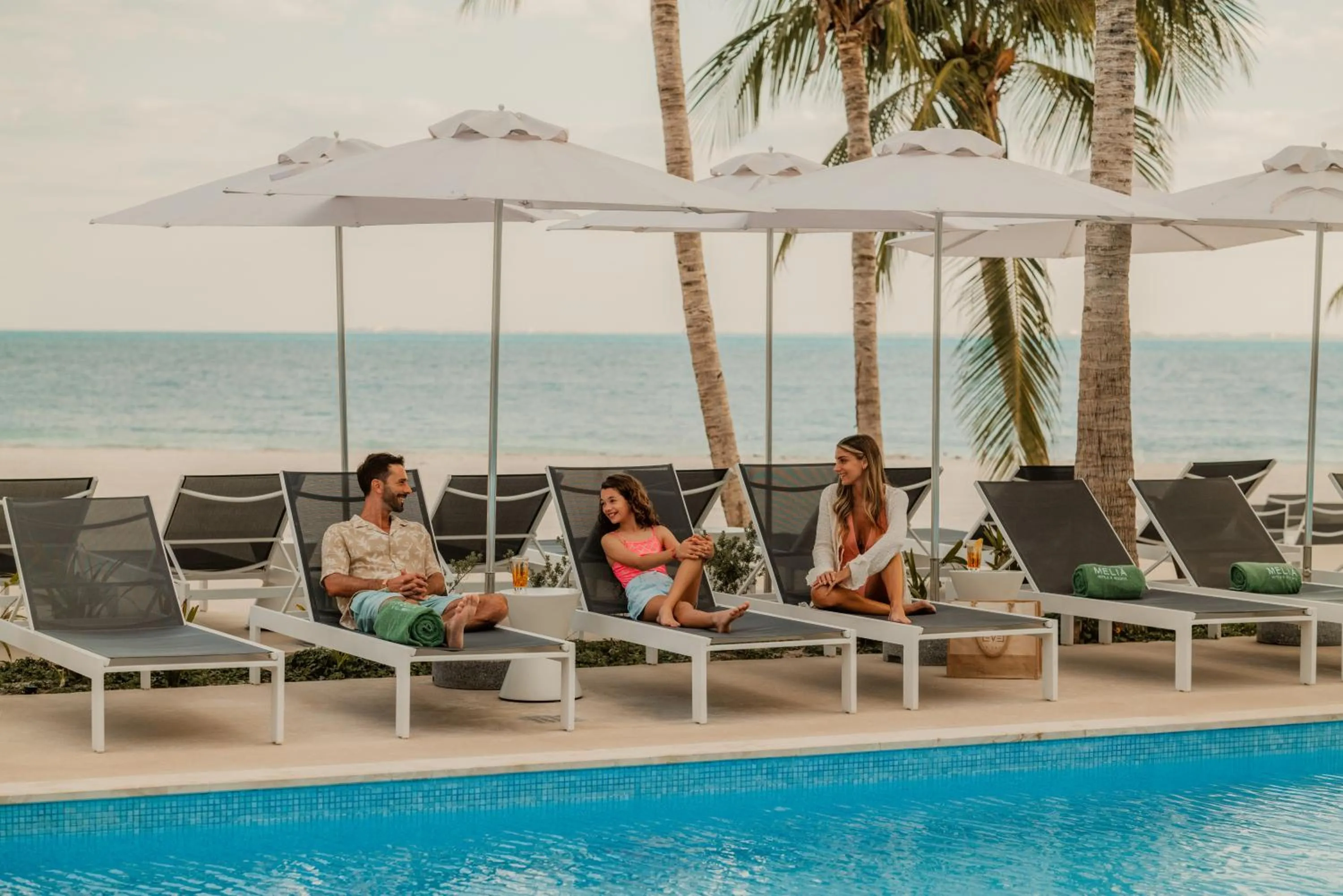 Swimming pool in Melia Casa Maya Cancun All Inclusive