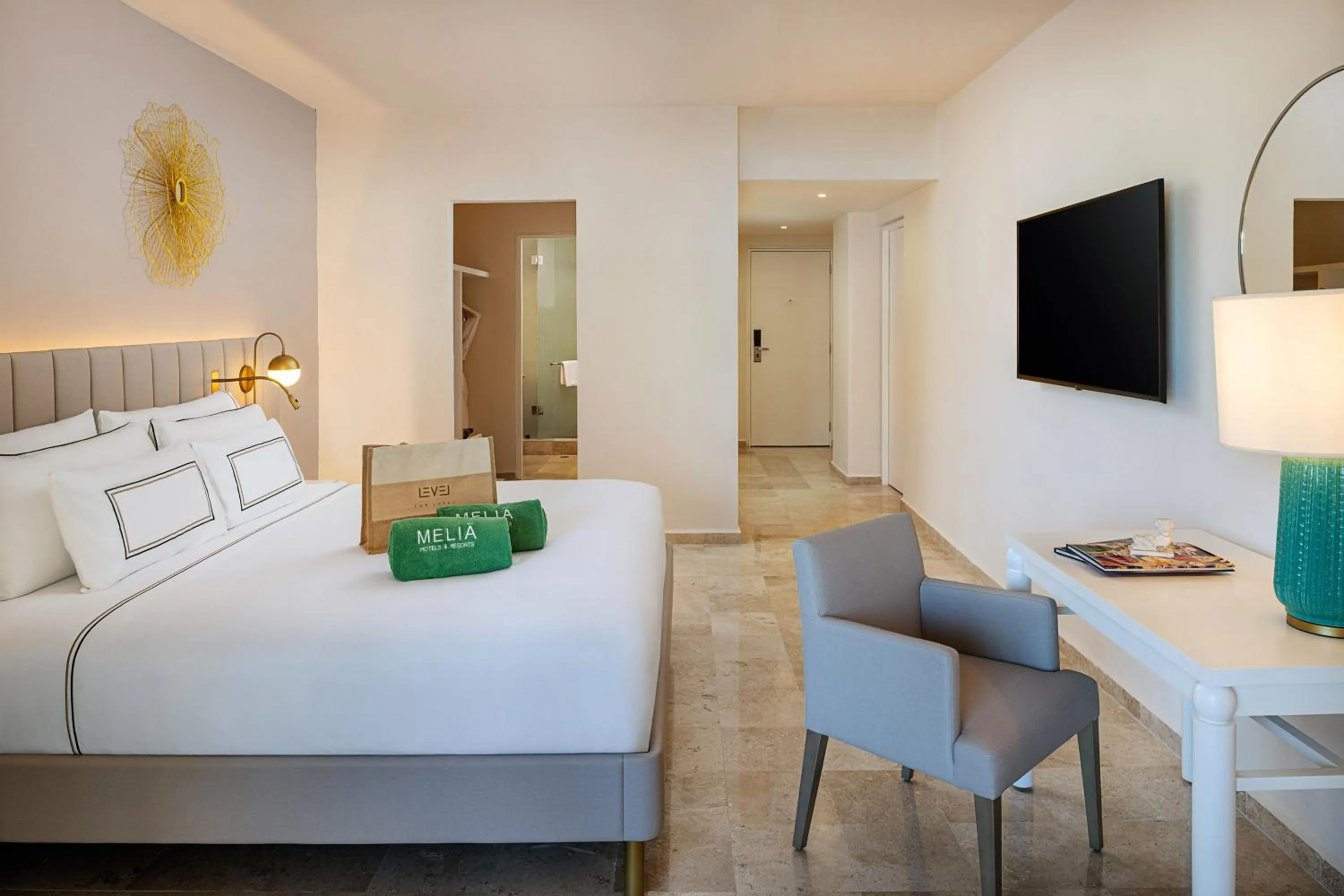 Property building, Bed in Meliá Casa Maya - Cancun - All Inclusive