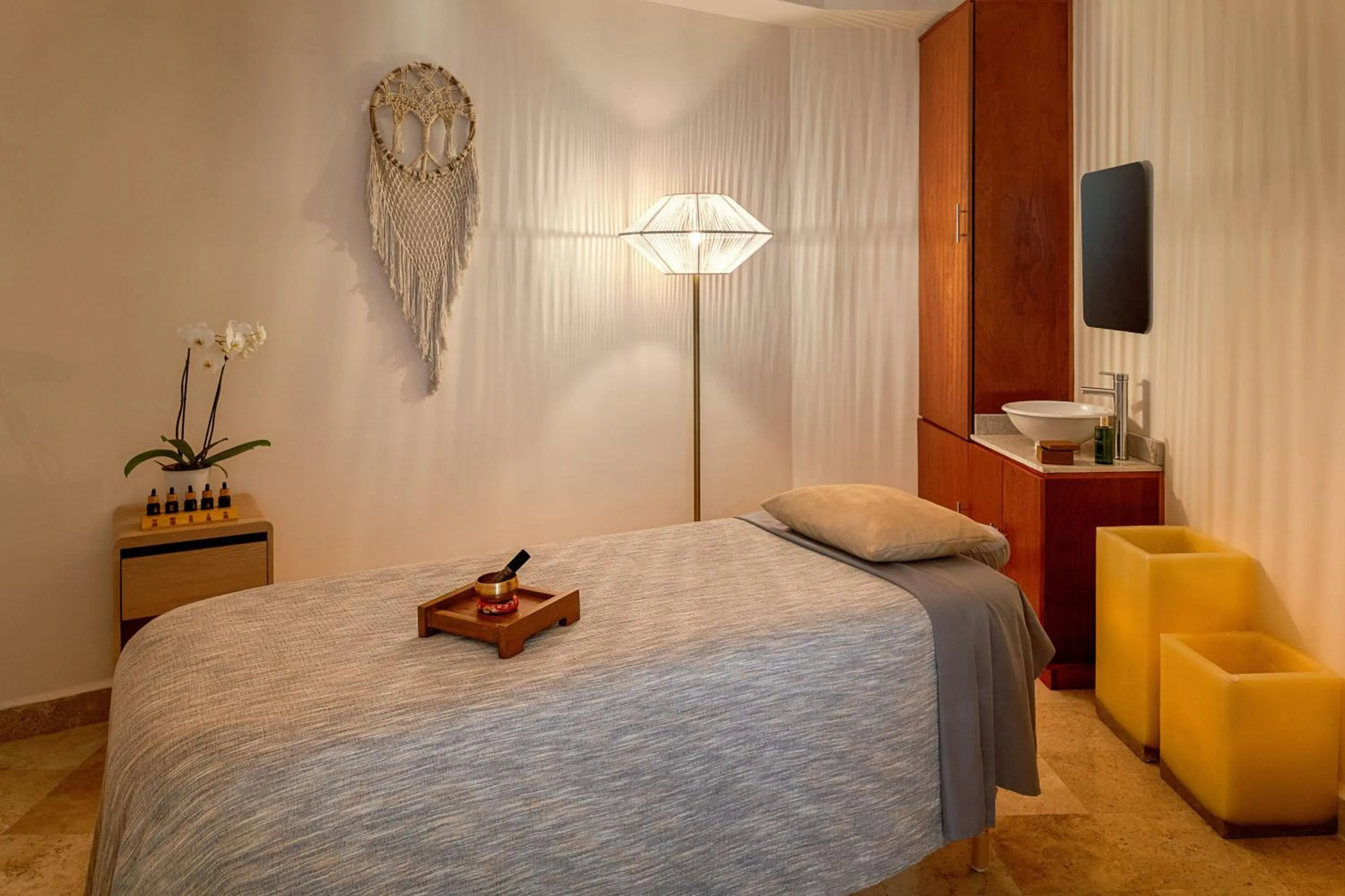 Property building, Bed in Meliá Casa Maya - Cancun - All Inclusive