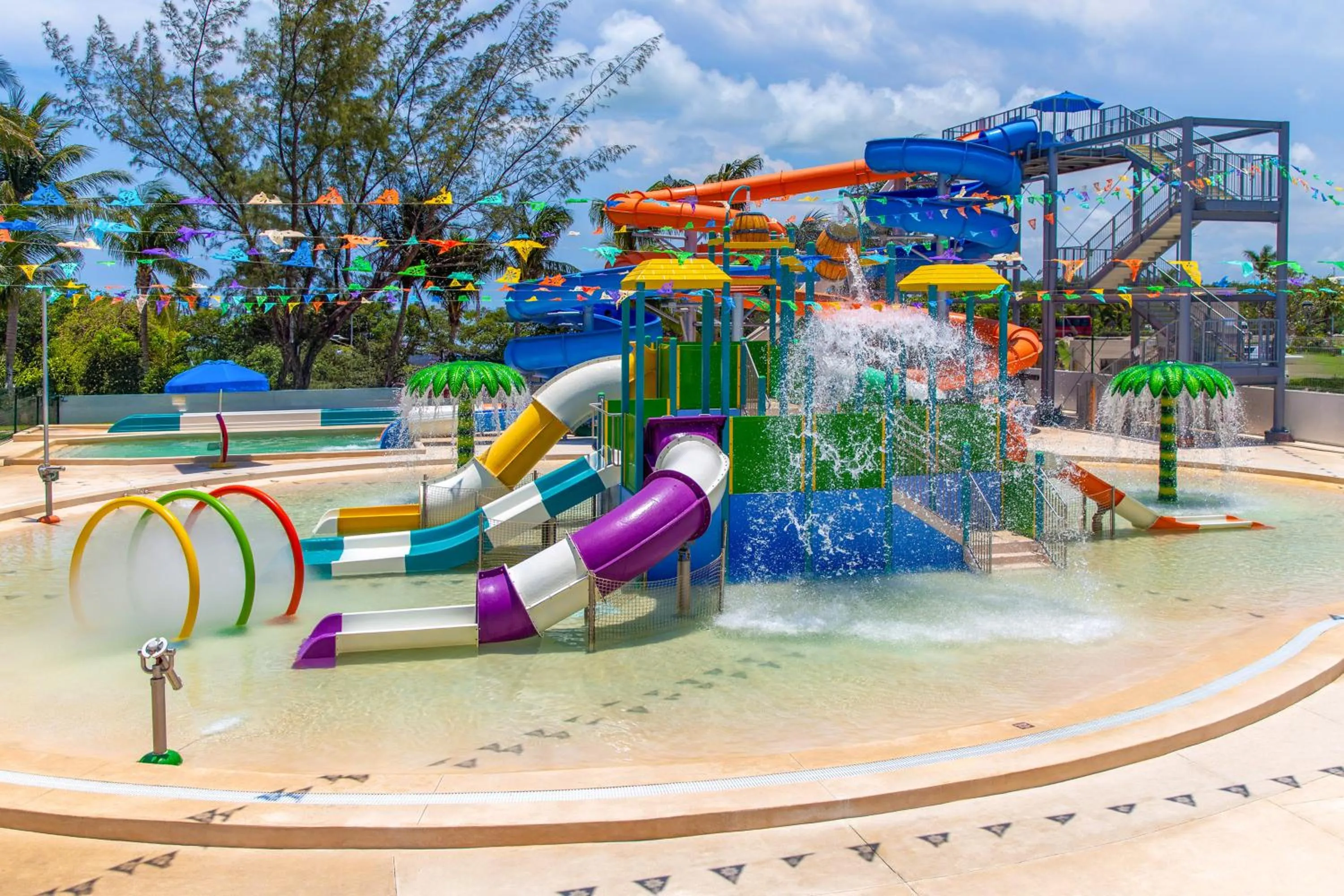 Aqua park in Melia Casa Maya Cancun All Inclusive
